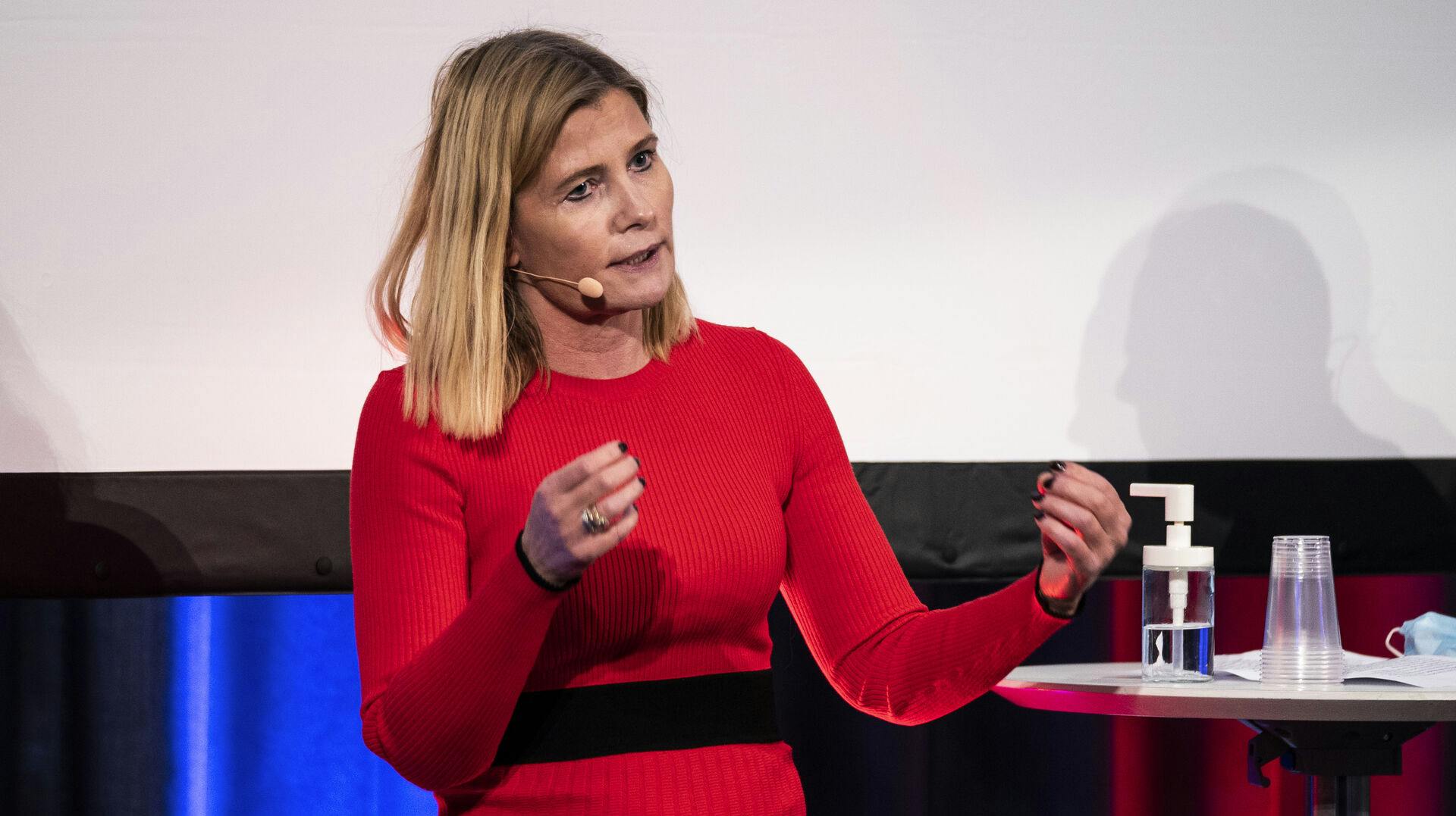 Anna Libak på scenen ved Amerikansk valgfest på Nationalmuseet i København, tirsdag den 3. november 2020. (Foto: Martin Sylvest)