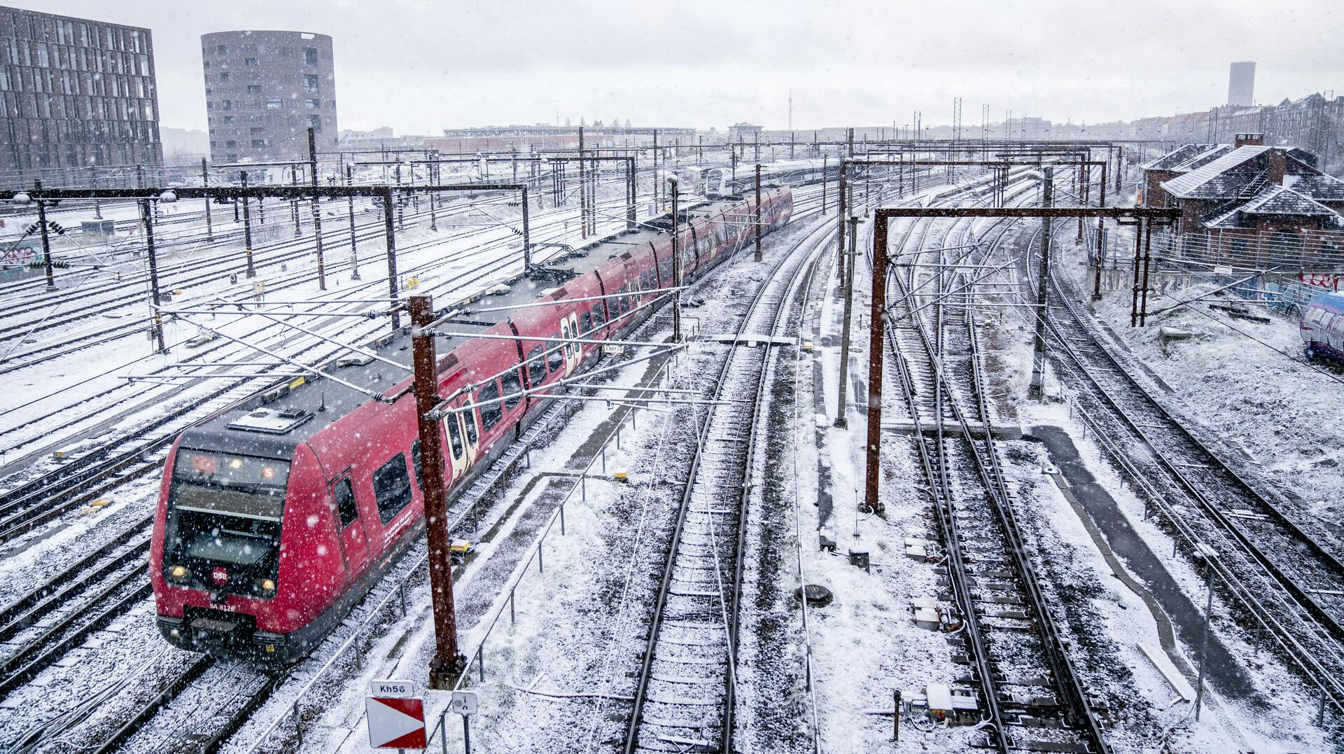 Der er masser af forsinkelser på S-togene tirsdag morgen. 