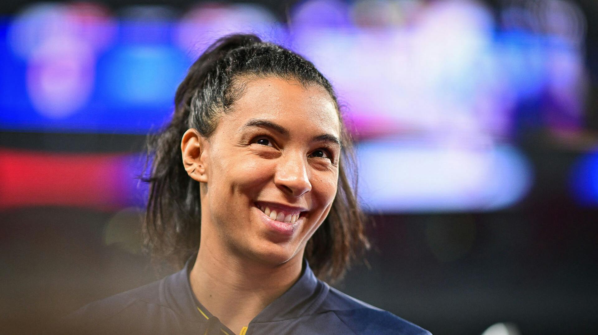 Jamina Roberts har sin datter med under VM. 