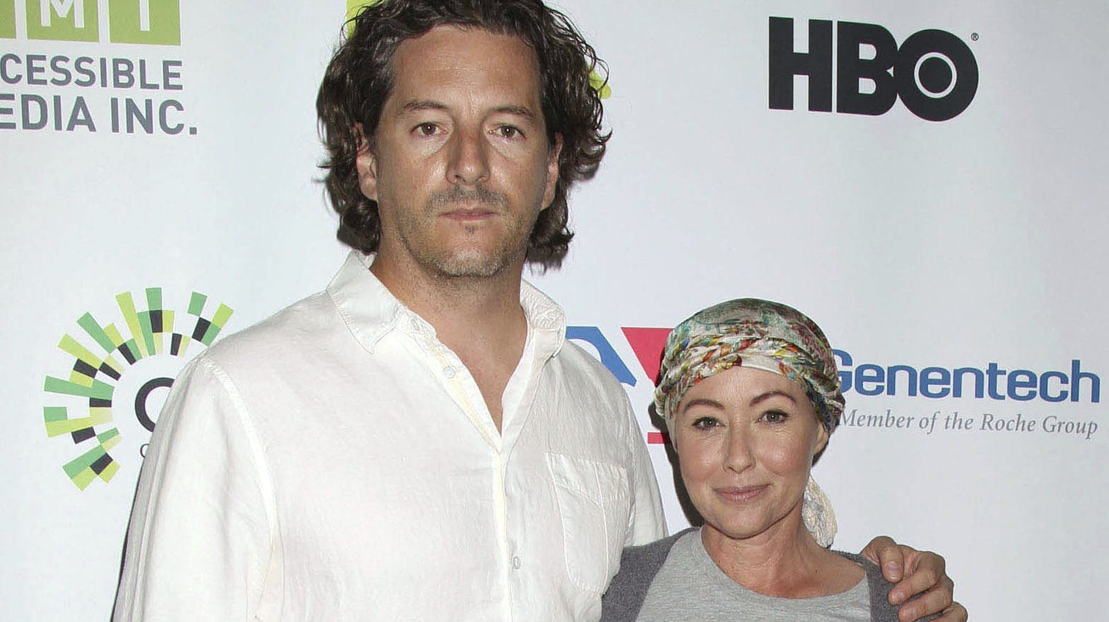 Fra 2011 og frem til 2023 var Shannen Doherty gift med Kurt Iswarienko. Iswarienko havde en affære i to år. En affære som Doherty fandt ud af lige inden hun skulle have opereret kræft væk i hjernen.