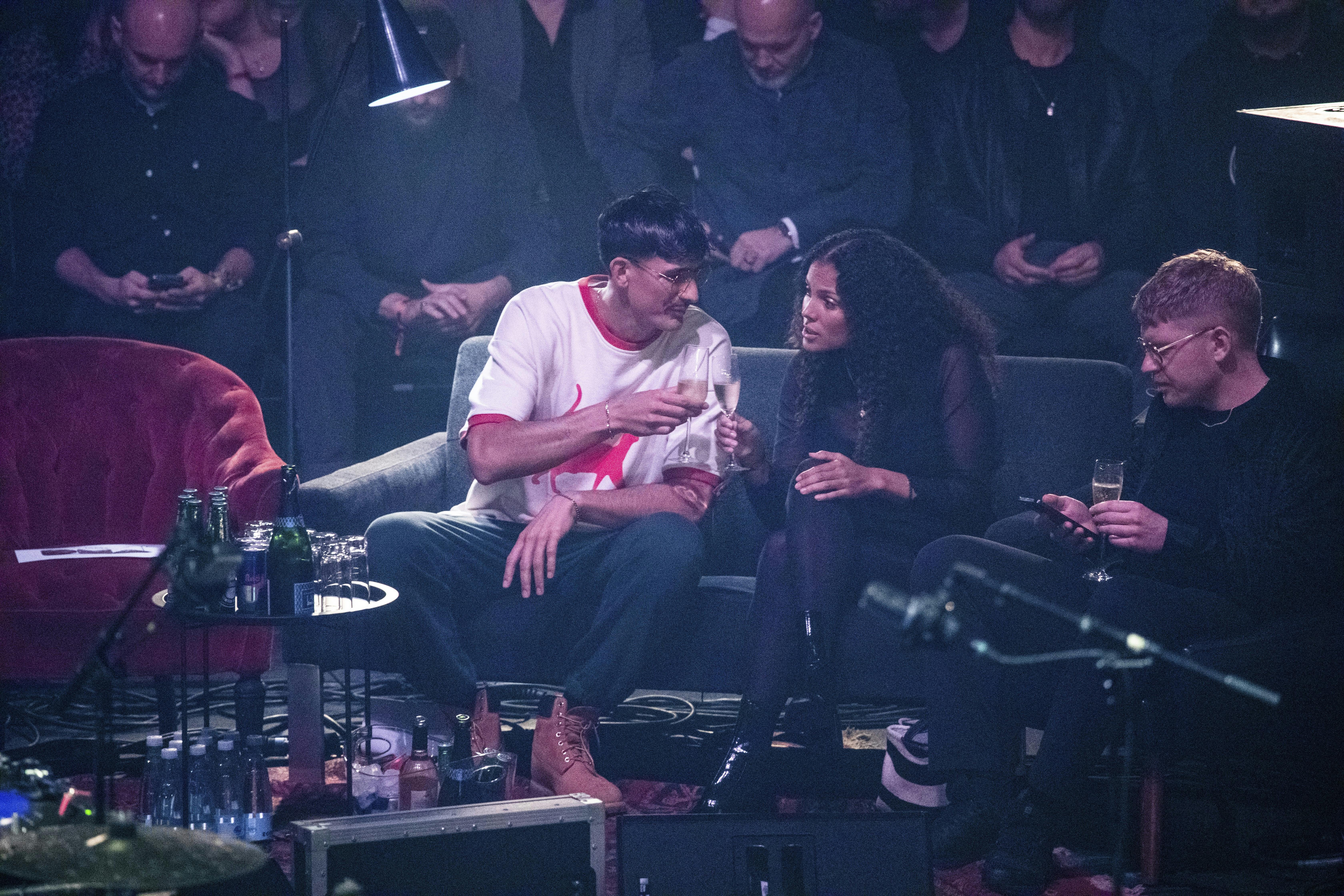 Tobias Rahim har aldrig vist Sabrina frem for offentligheden, men i 2021 havde han kæresten med til Danish Music Awards.