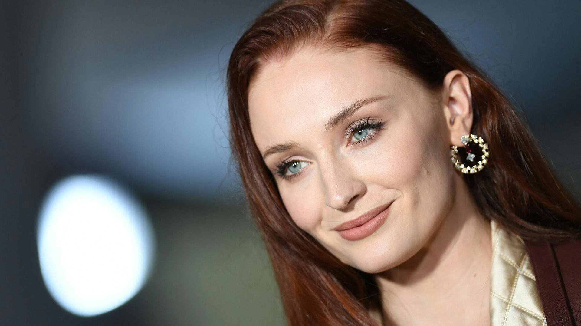 Den engelske skuespillerinde Sophie Turner har fundet en ny flamme.