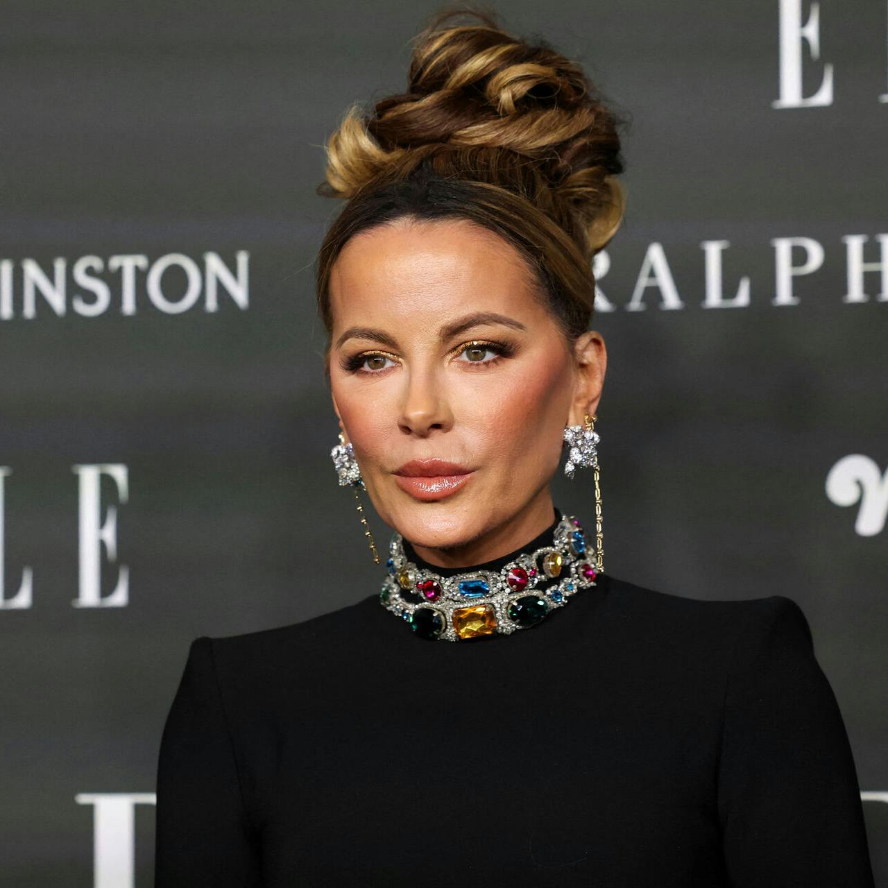 Kate Beckinsale plejer normalt at have en imponerende mørk manke.