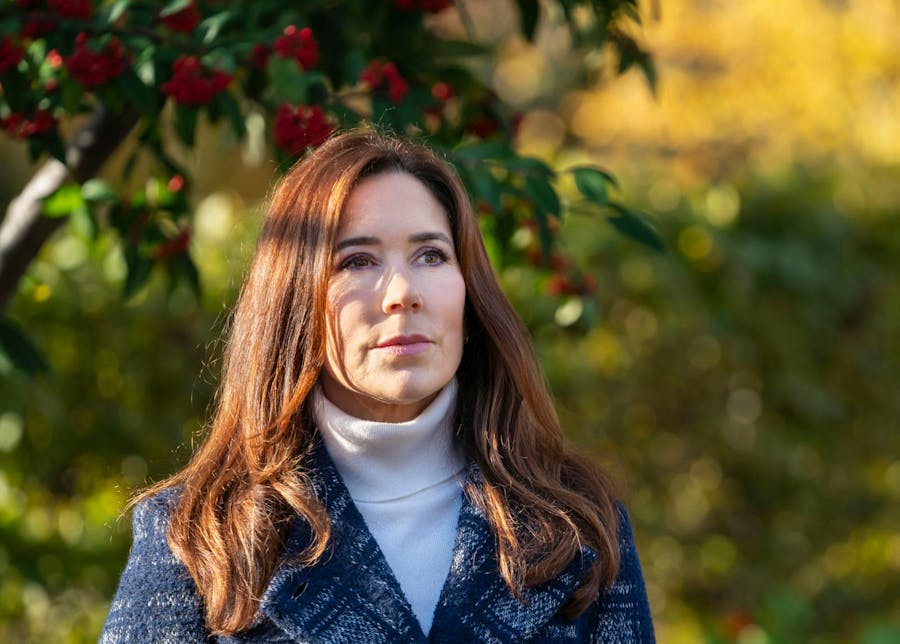 Моногамия занимает для меня центральное место (с)  Моногамия занимает для меня центральное место (с)