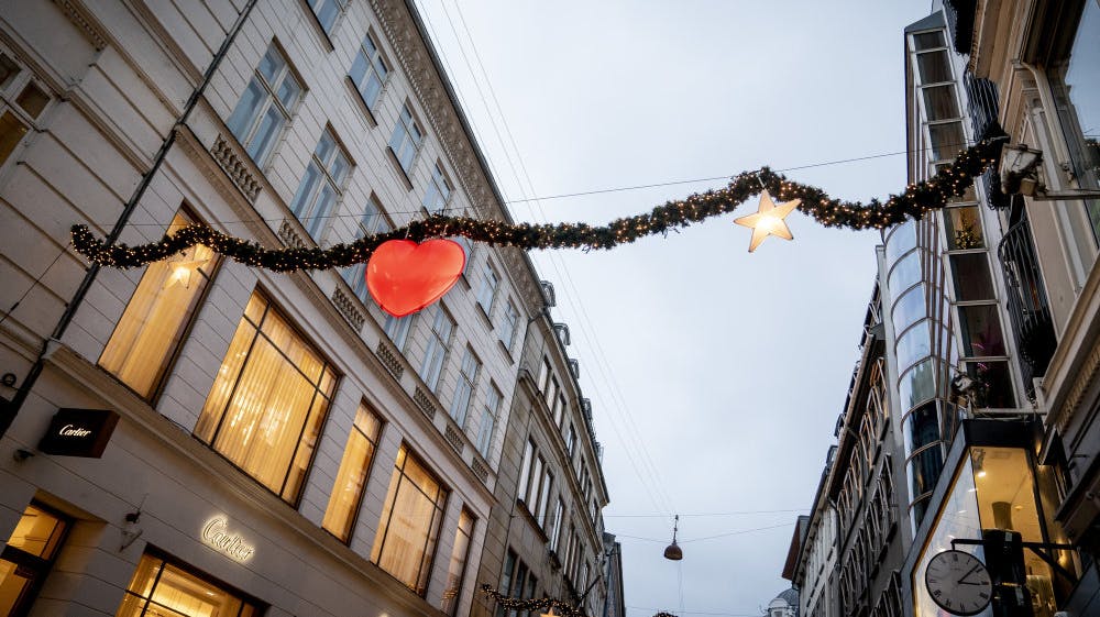 Skal man i ugens løb på juleshopping, skal man forberede sig på, at det kan blive i temperaturer under frysepunktet. (Arkivfoto).