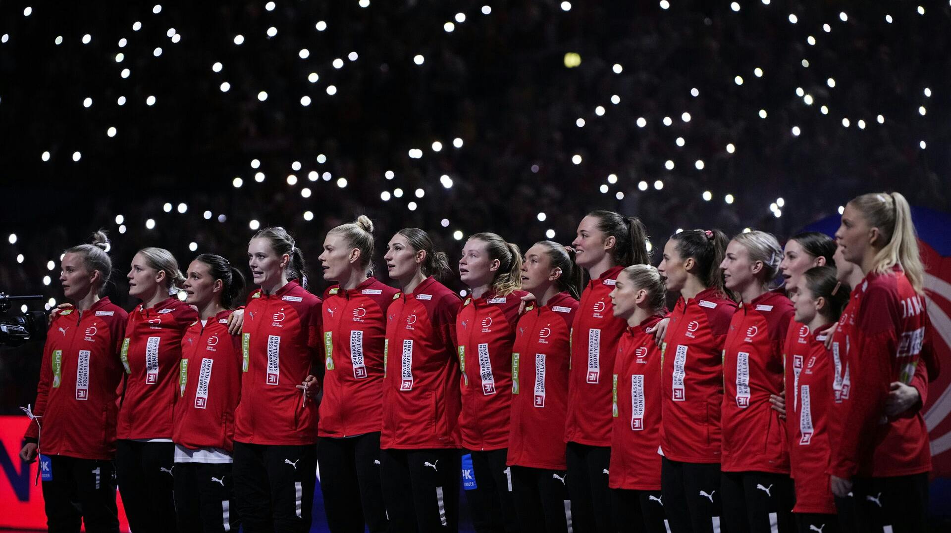 SE og HØR er med, når Danmark spiller VM-semifinale fredag aften.