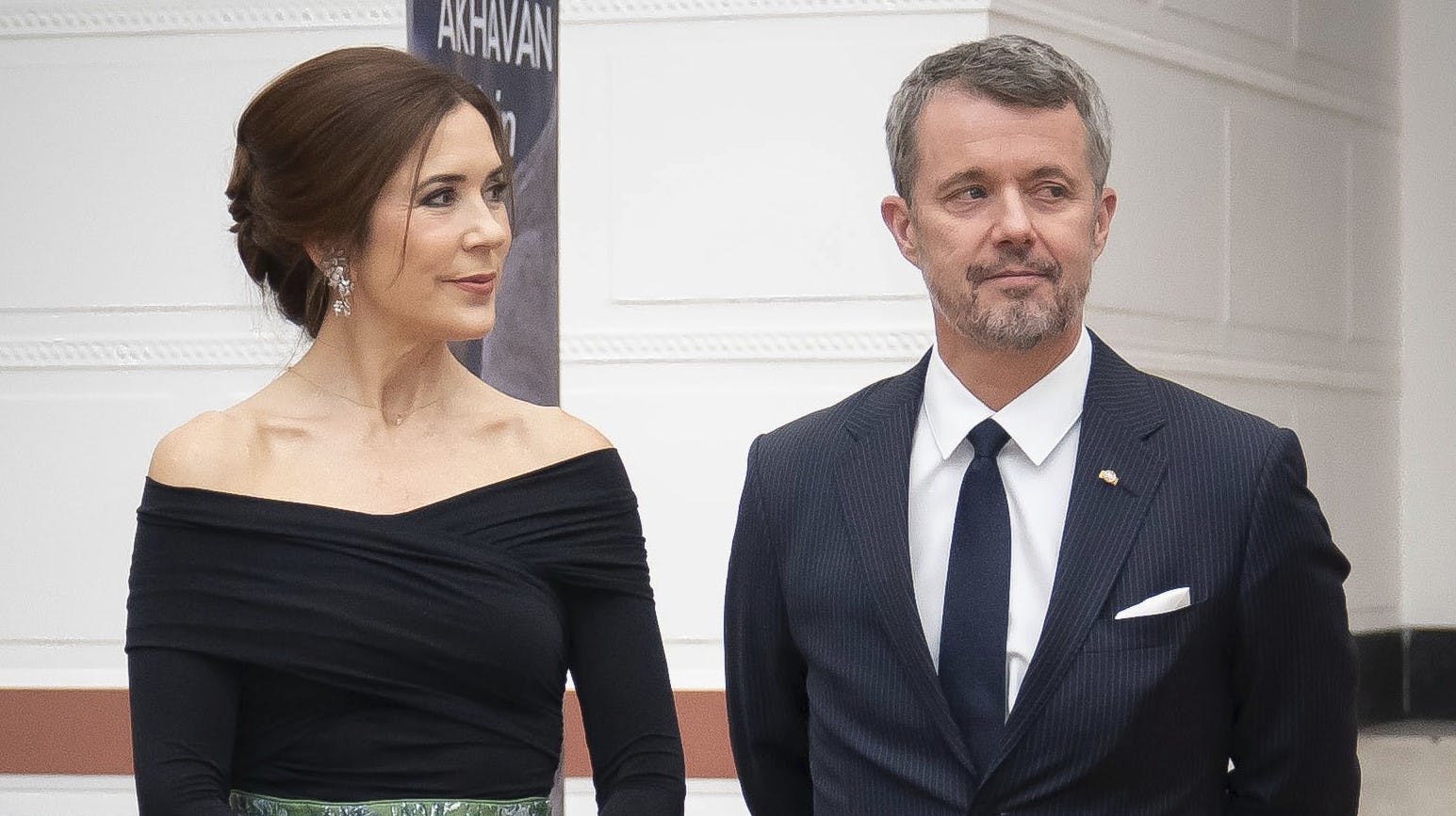 Kronprins Frederik og prinsesse Isabella er stødt til Mary og tvillingerne i New Zealand.