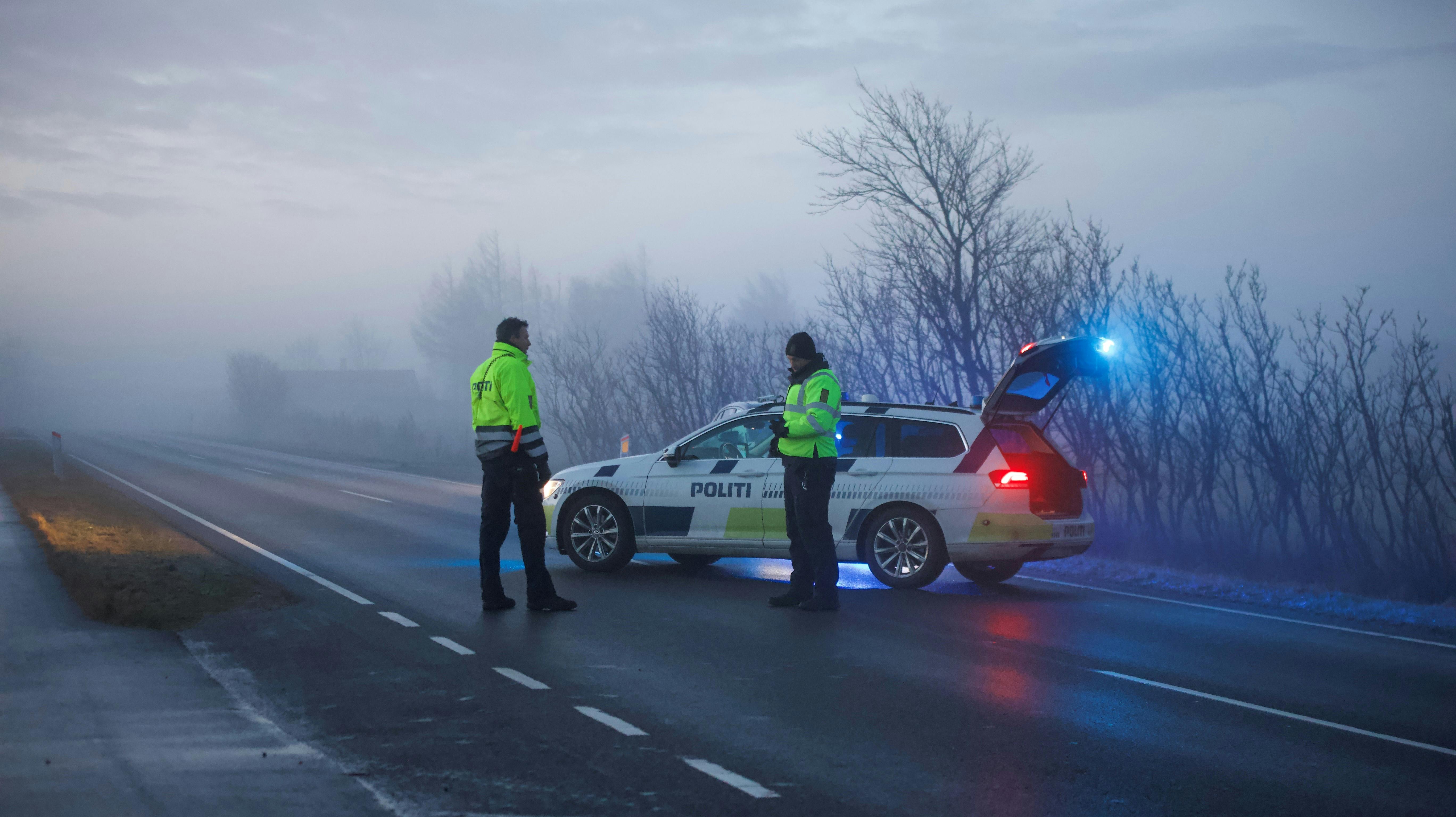 En 22-årig mand er fredag morgen afgået ved døden i en tragisk trafikulykke.