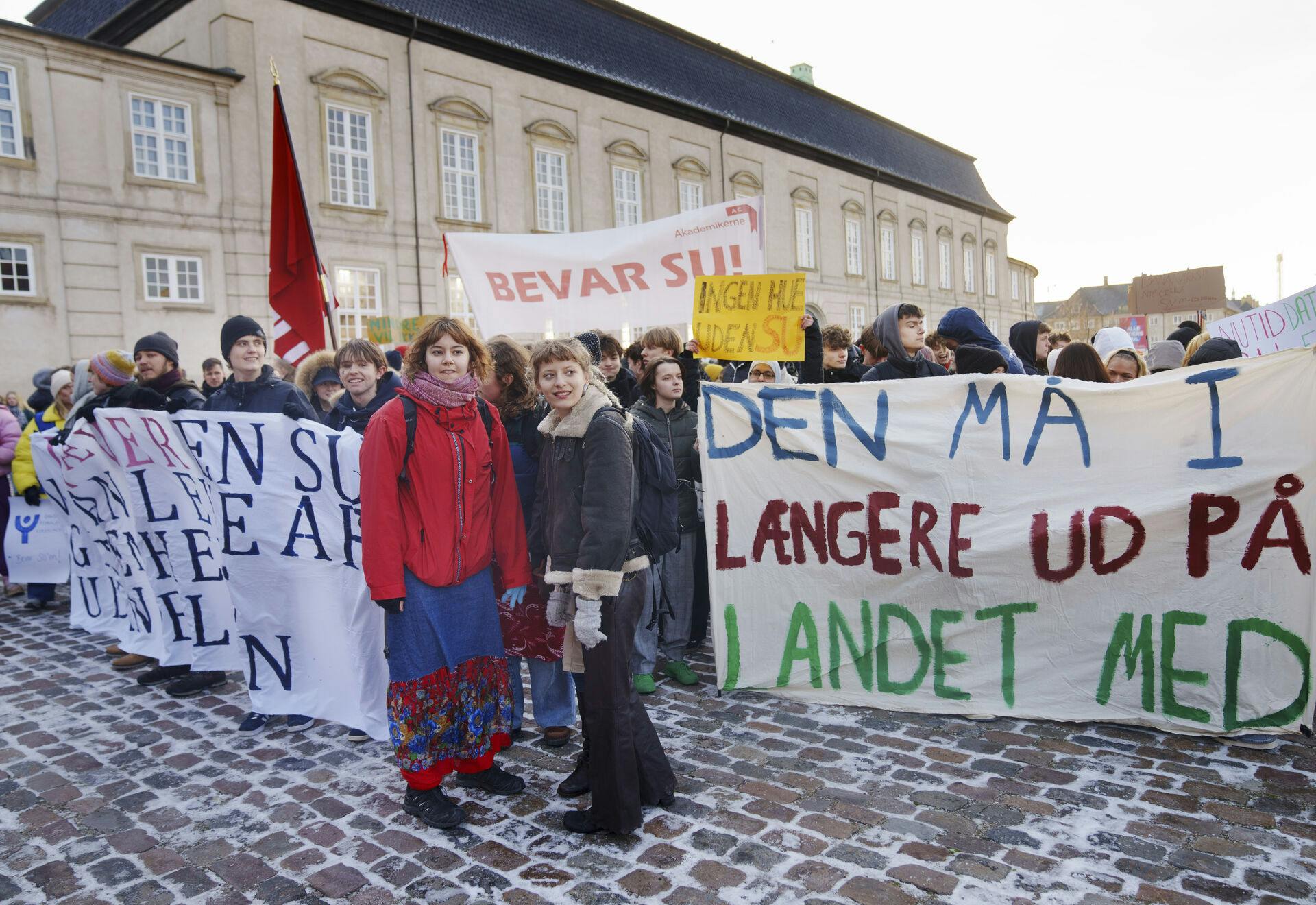 De studerende foran Christiansborg den 5. december.
