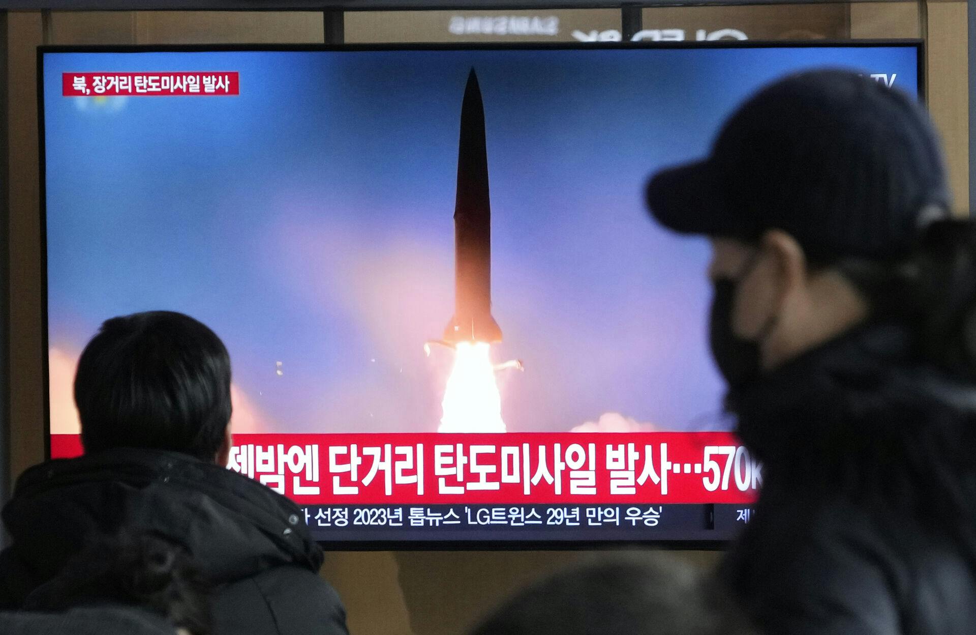 Et missil, som Nordkorea natten til mandag affyrede ud over Det Japanske Hav, kan ramme mål helt op til 15.000 kilometer væk - heriblandt overalt i USA, som er Nordkoreas ærkefjende. 