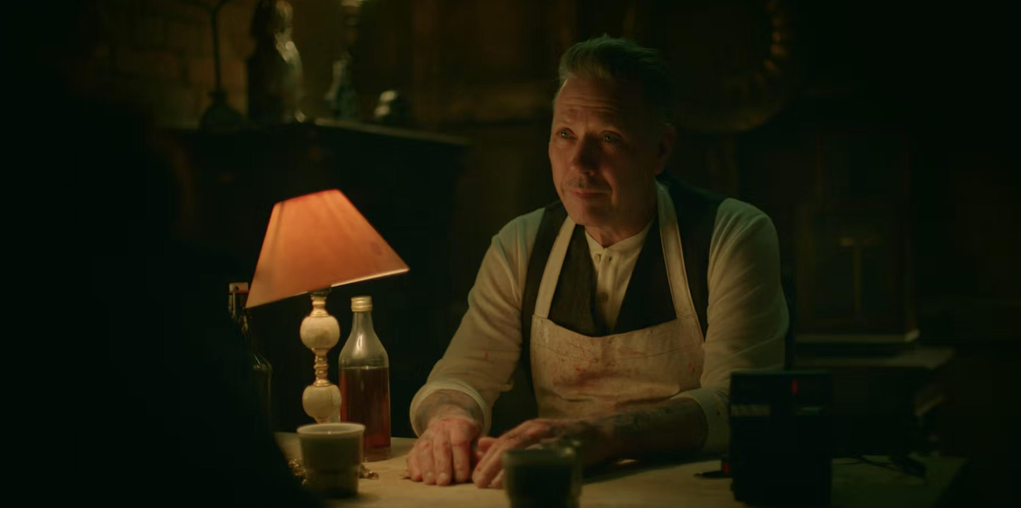 Mikael Persbrandt i serien "Reindeer Mafia".