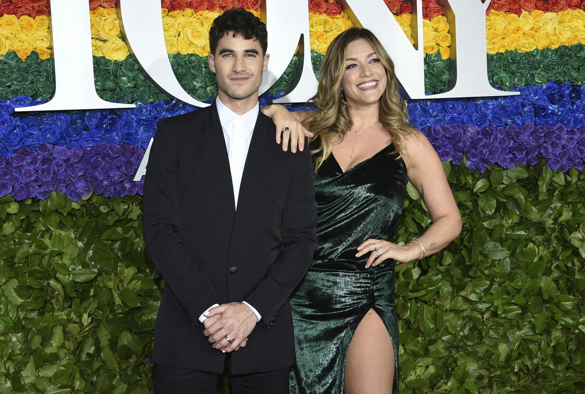 Darren Criss og Mia Swier