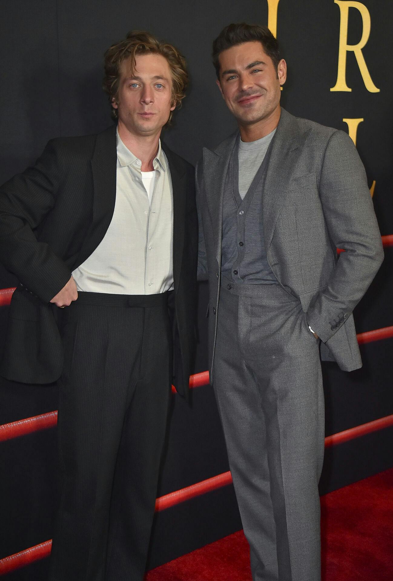 Jeremy Allen White og Zac Efron spiller de bærende roller i filmen.