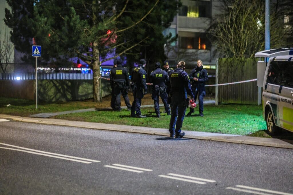 Københavns Politi fik tirsdag aften en anmeldelse om et overfald på Gildbrovej i Ishøj.&nbsp;