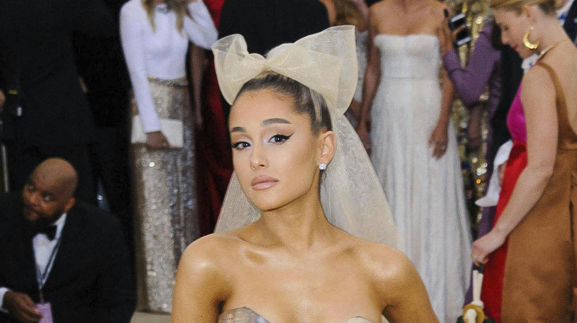 Ariana Grande blev tidligere i år skillt fra eksmanden Dalton Gomez.