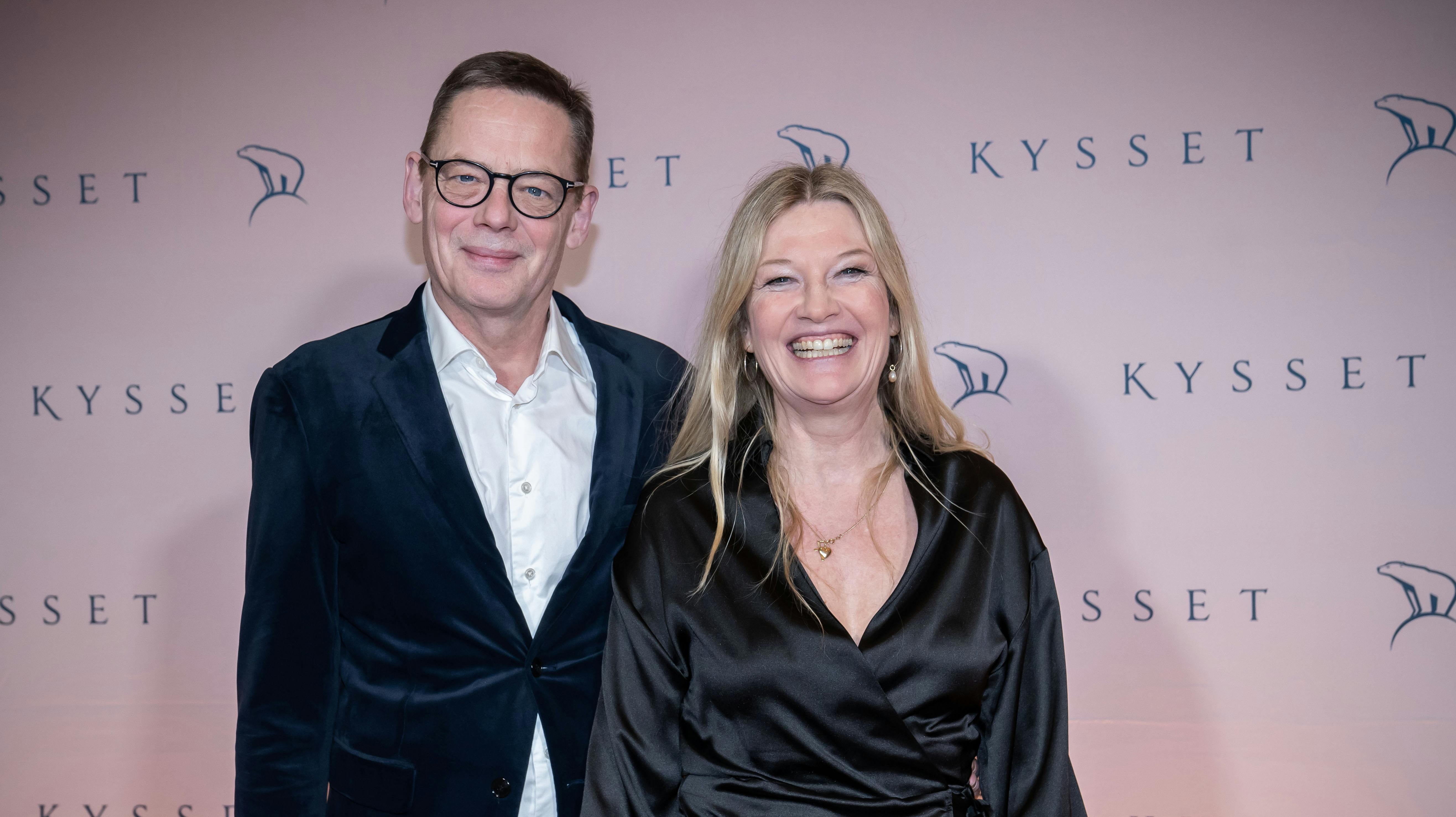 Anne-Grethe Bjarup Riis og manden Bo er i andet forsøg lykkedes at sælge lejligheden.