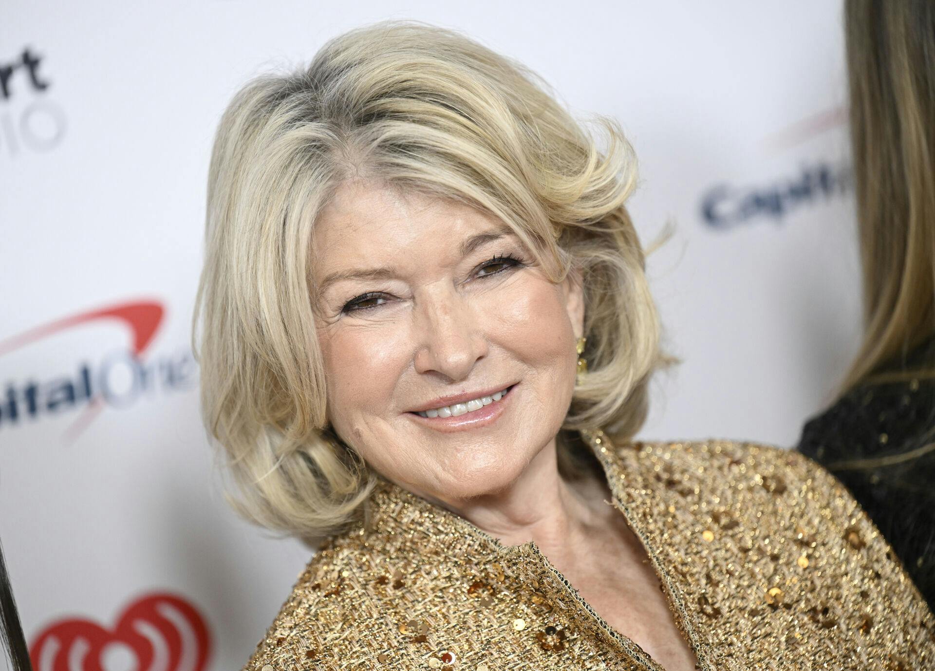 Martha Stewart går det nye år i møde med en lille thirst trap til sine følgere.