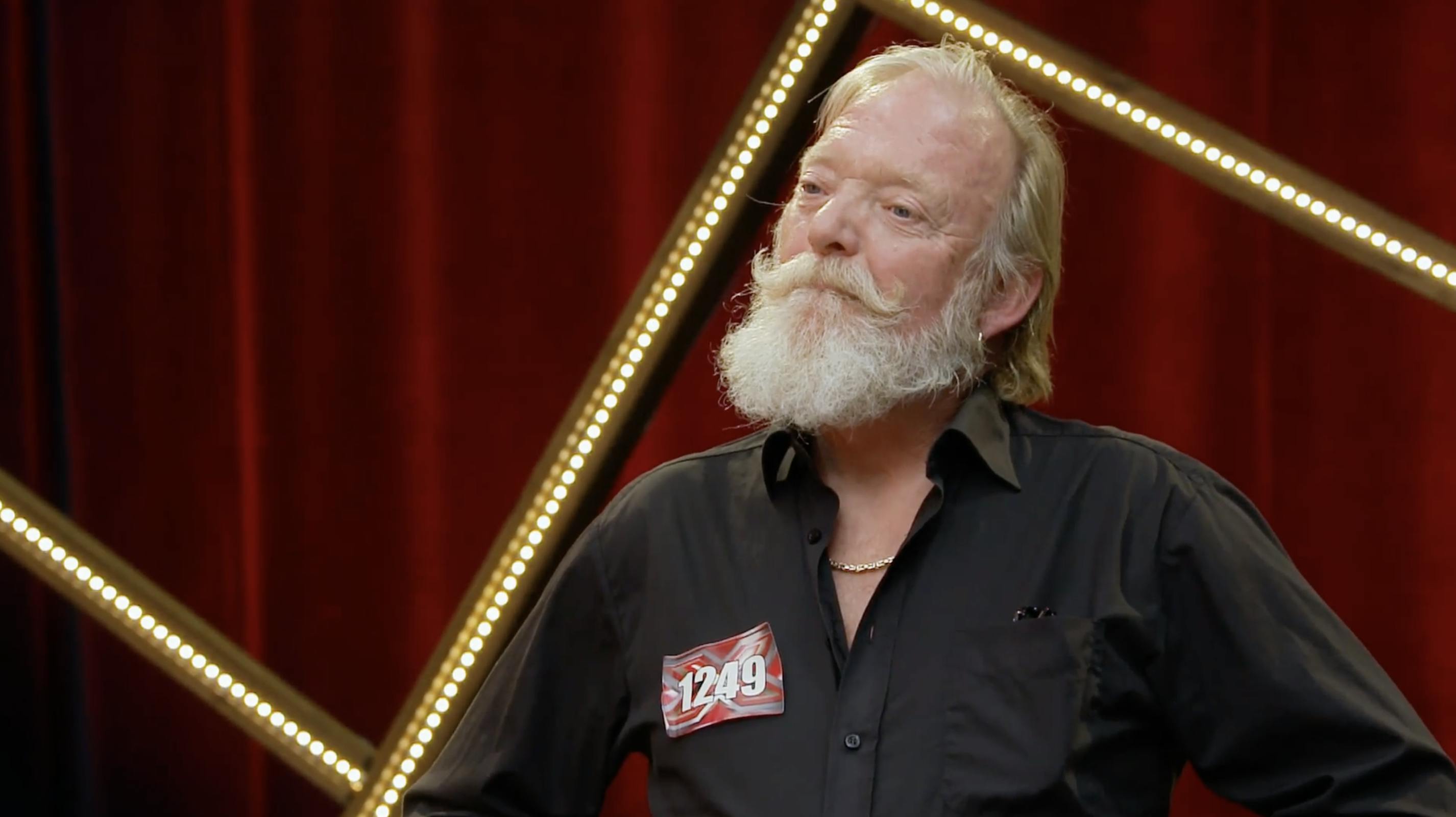 Den syngende slamsuger, Flemming, blæste dommerne bagover, da han indtog "X Factor"-krydset.