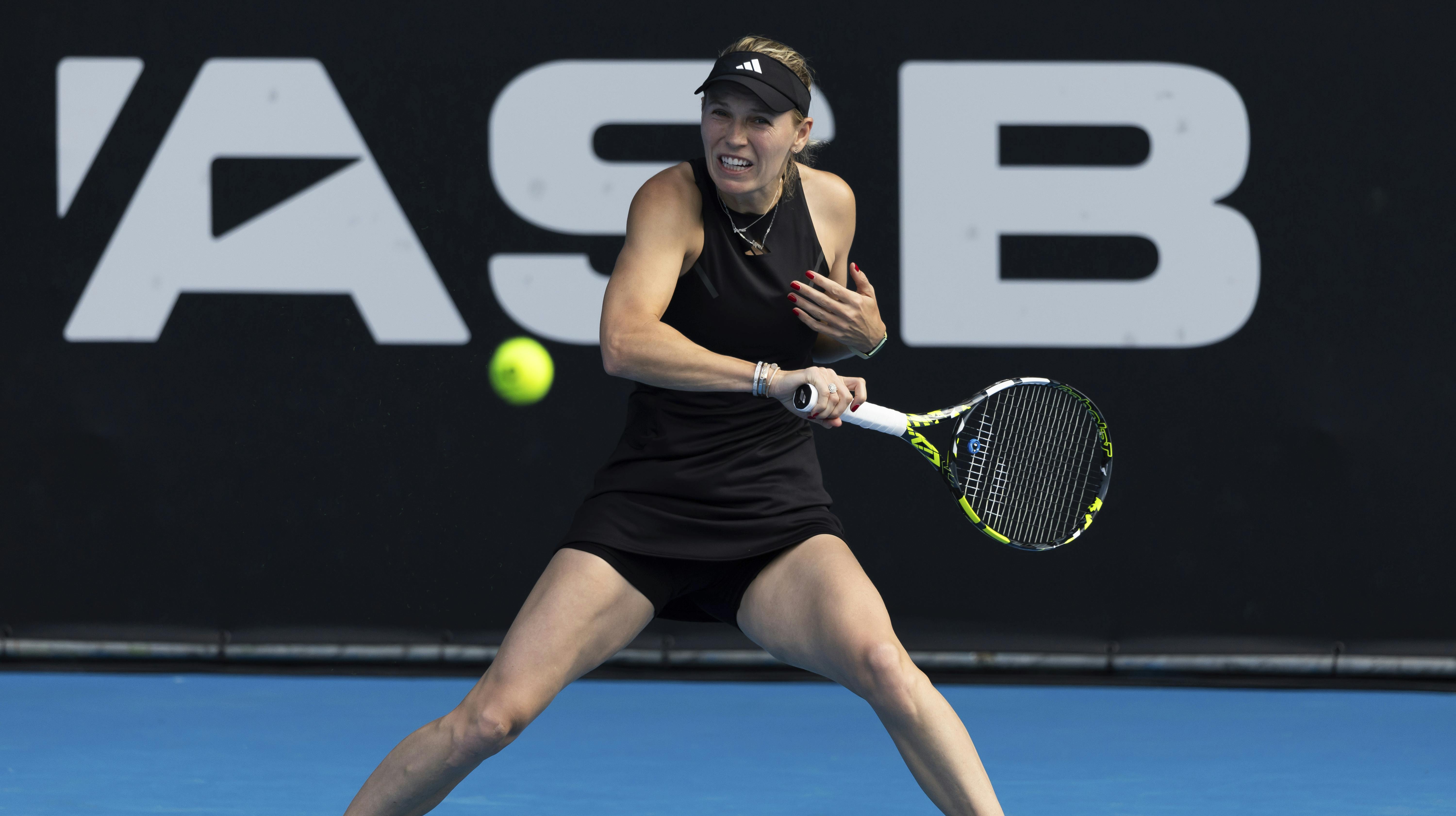 Året er ikke startet så godt for Caroline Wozniacki.