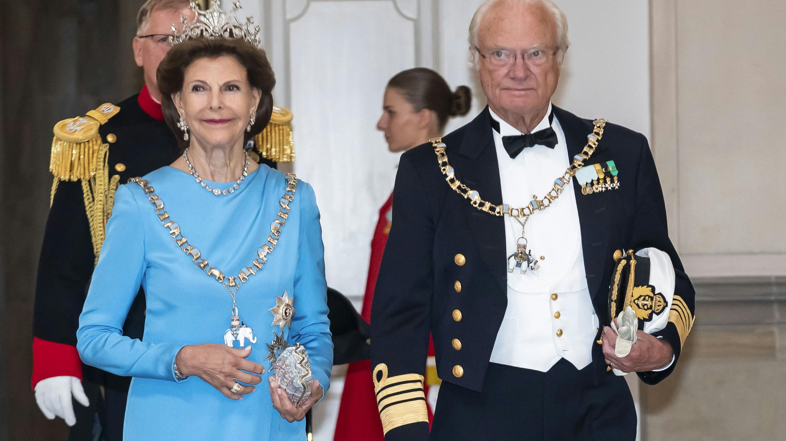 Kong Carl Gustav har ikke tænkt sig at følge i dronning Margrethes fodspor og abdicere. 