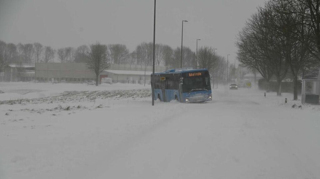 Pas på ude i trafikken.