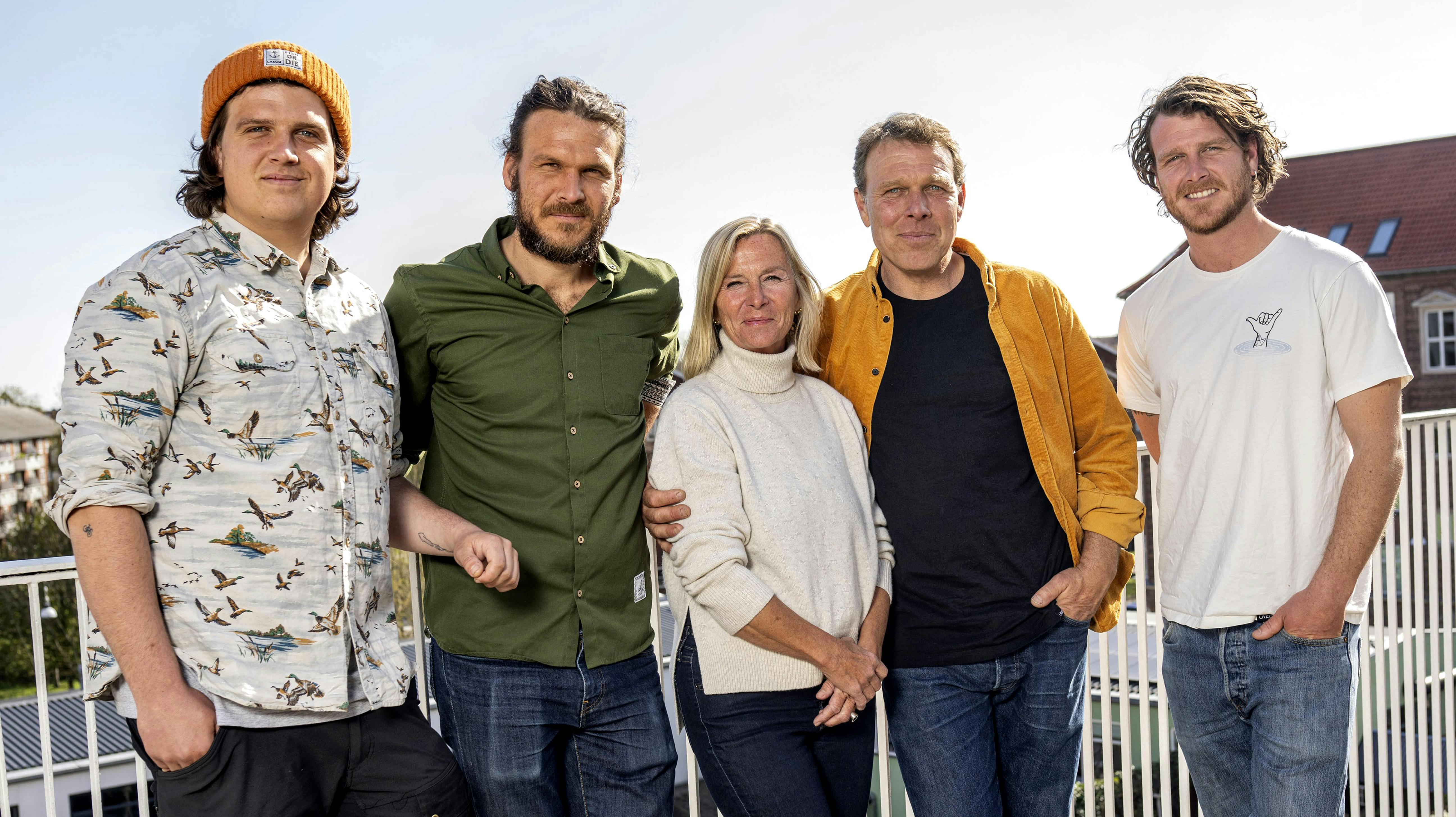 Mikkel Beha Erichsen og Mariann vinker farvel til millioner i salg til sønnen. 