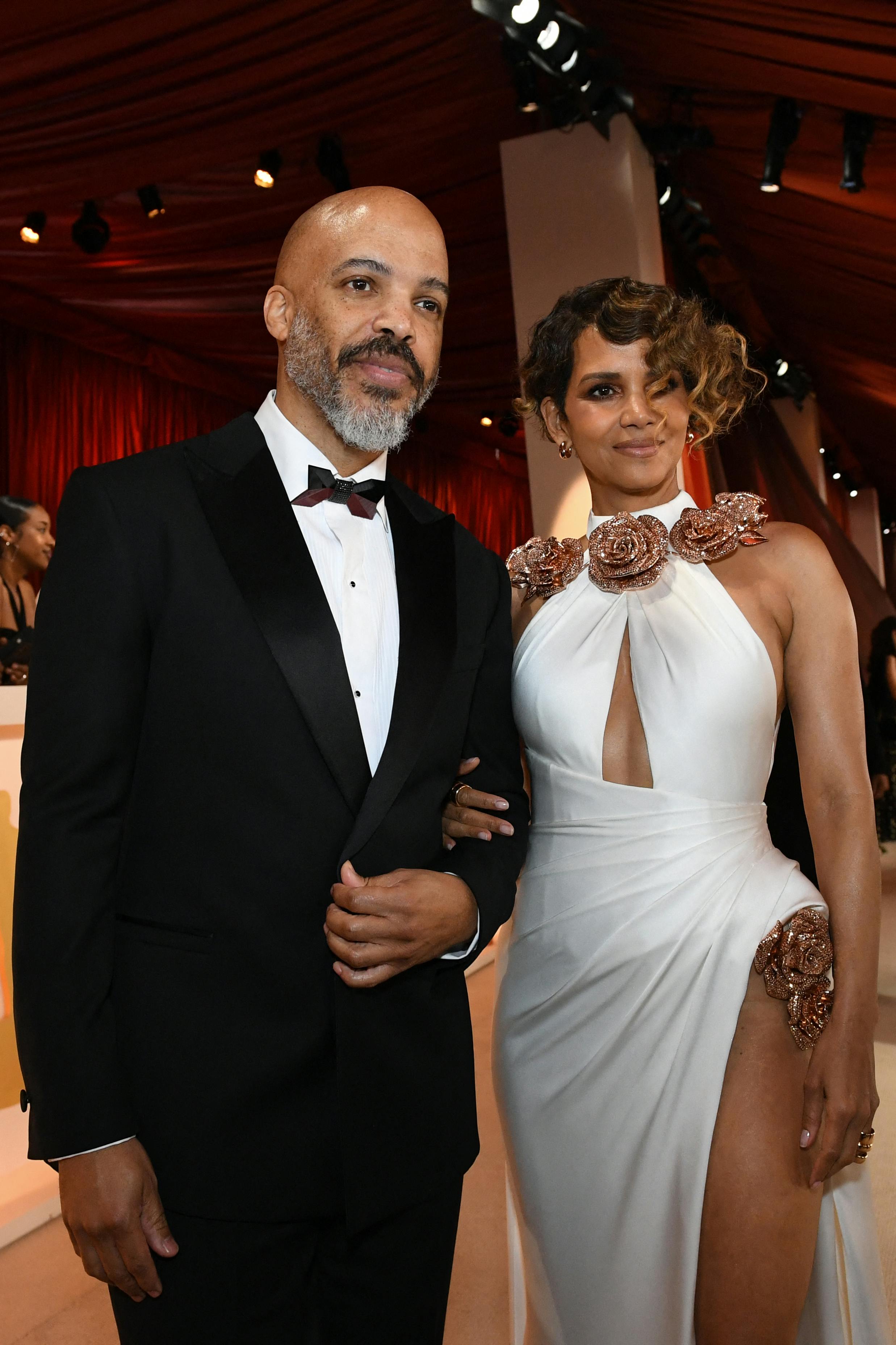 Van Hunt and US actress Halle Berry attend the 95th Annual Academy Awards at the Dolby Theatre in Hollywood, California on March 12, 2023.  VALERIE MACON / AFP