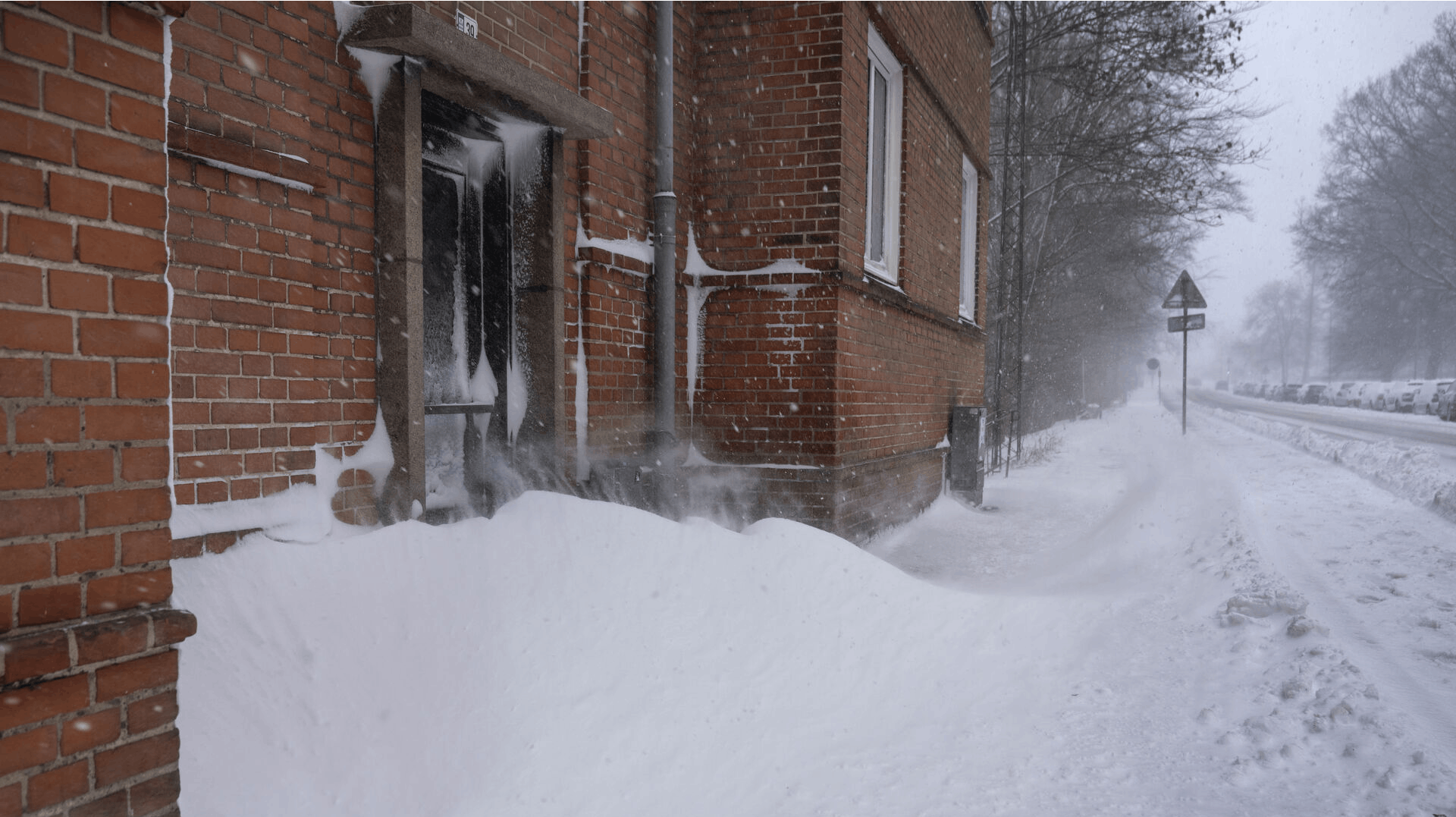 Kraftigt snevejr i Randers onsdag den 3. januar 2024.. (Foto: Bo Amstrup/Ritzau Scanpix)
