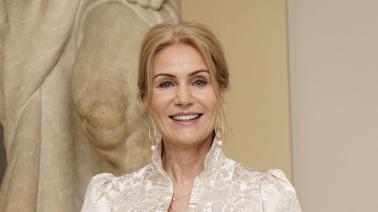 Helle Thorning-Schmidt så som altid blændende ud til dronning Margrethes allersidste nytårskur som regent.