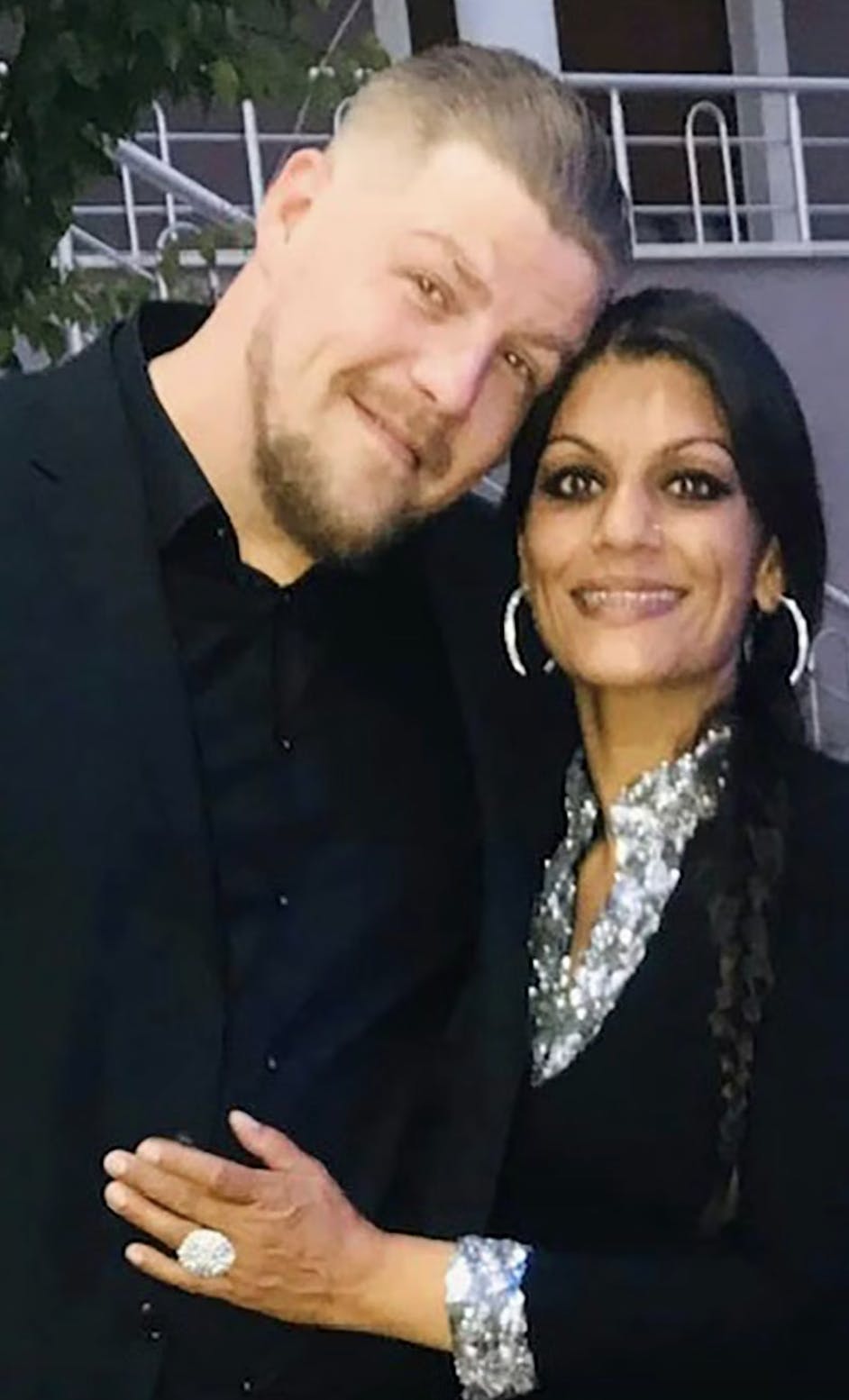 Steffan fik et bedre liv, da han fandt kærligheden i pakistanske Sabera, som siden blev hans kone.
