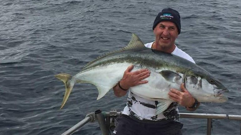 Will Fransen elsker at være på havet. Men ikke så meget at være i det og slet ikke i næsten et døgn med hajer omkring sig.