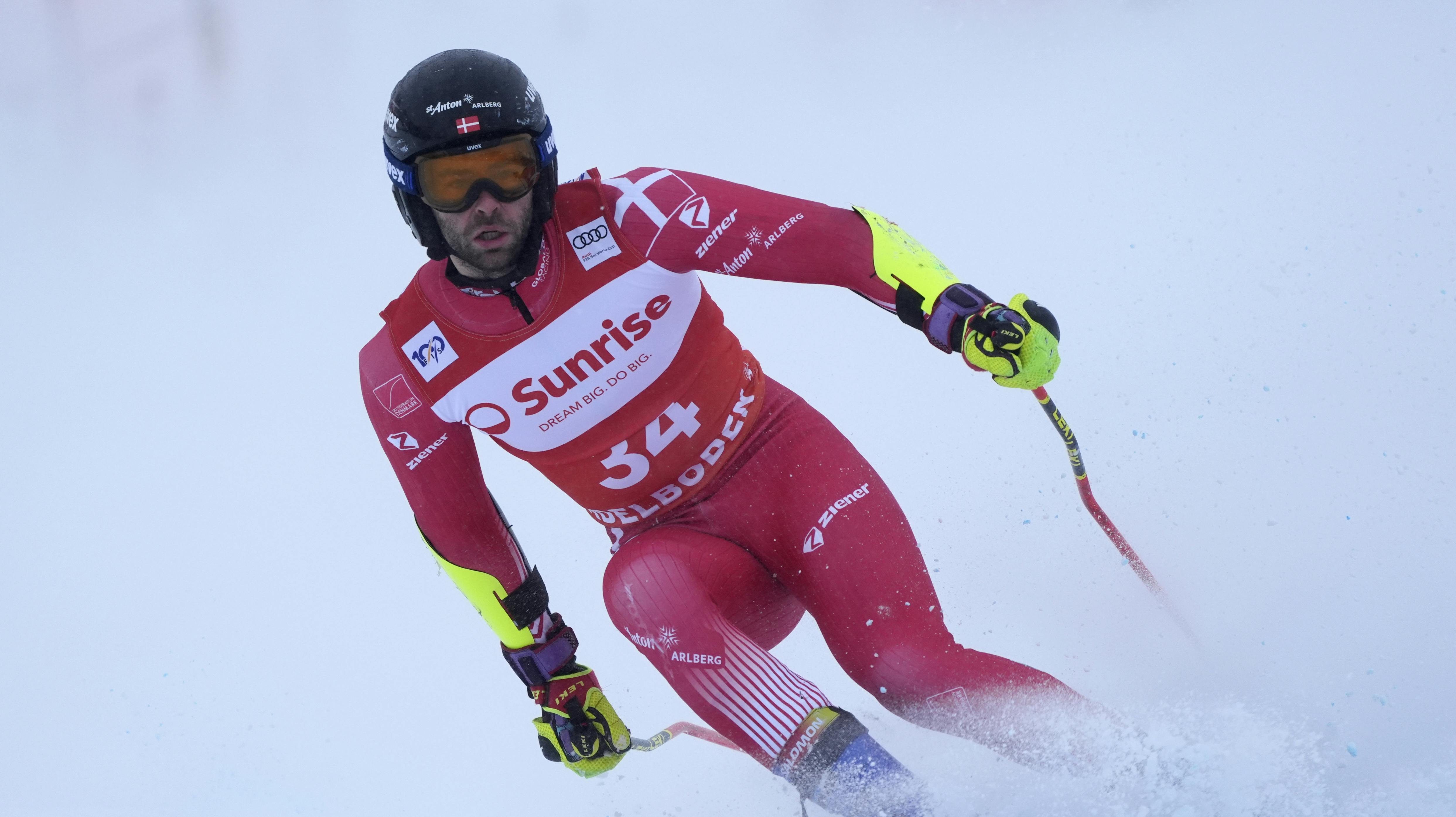 Danske Christian Borgnæs er flyvende på ski.