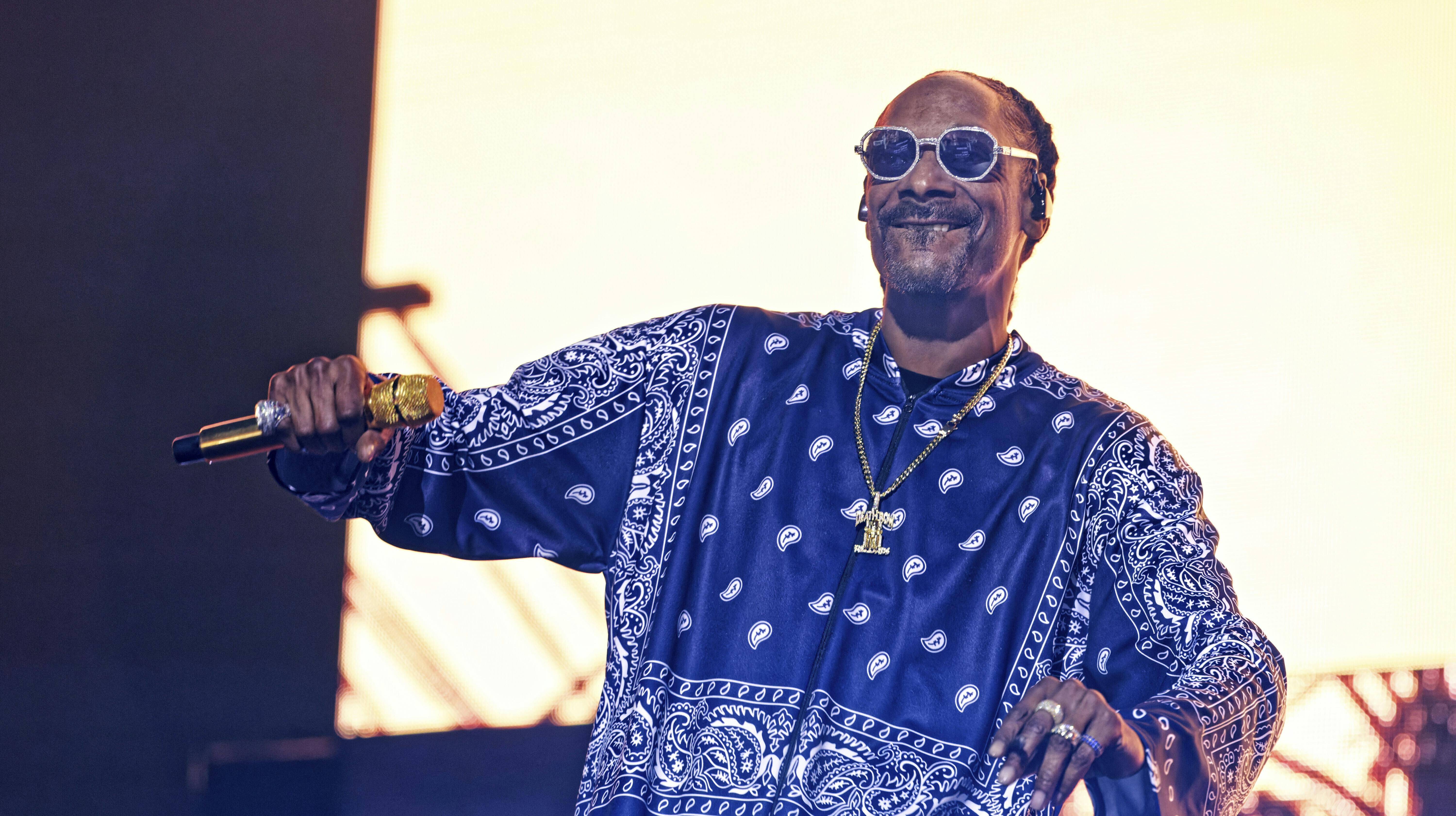 Snoop Doggs talent for ordstrøm bliver nu udnyttet til sportskommentering.