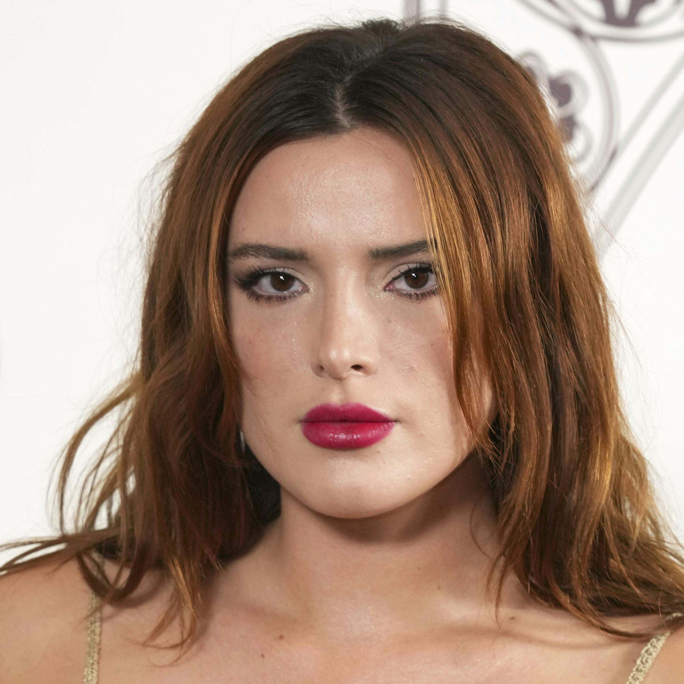Bella Thorne er tidligere Disney-stjerne, men ernærer sig nu som OnlyFans-kreatør.