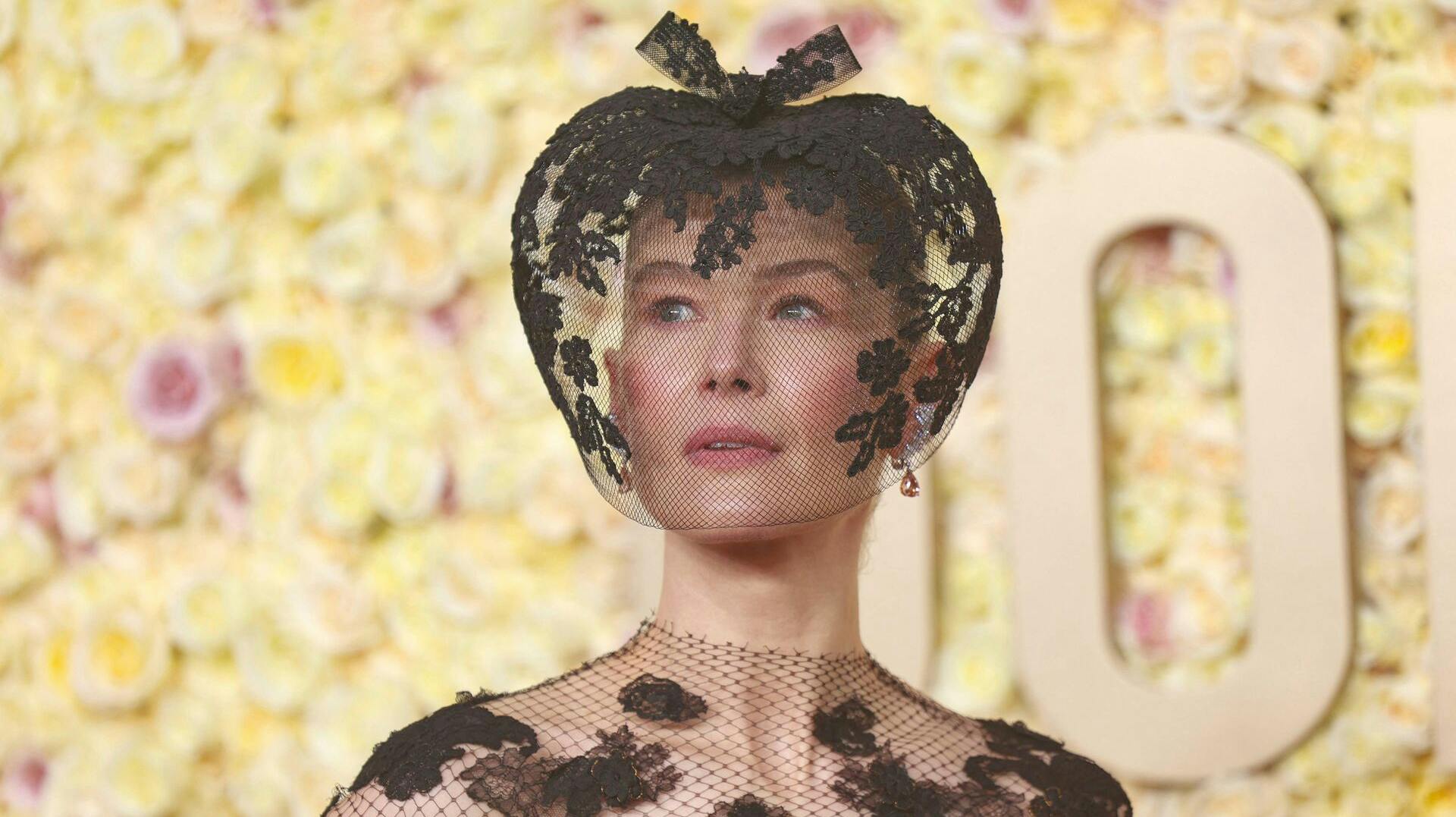 Rosamund Pike var blandt gæsterne til søndagens Golden Globe Awards 2024.