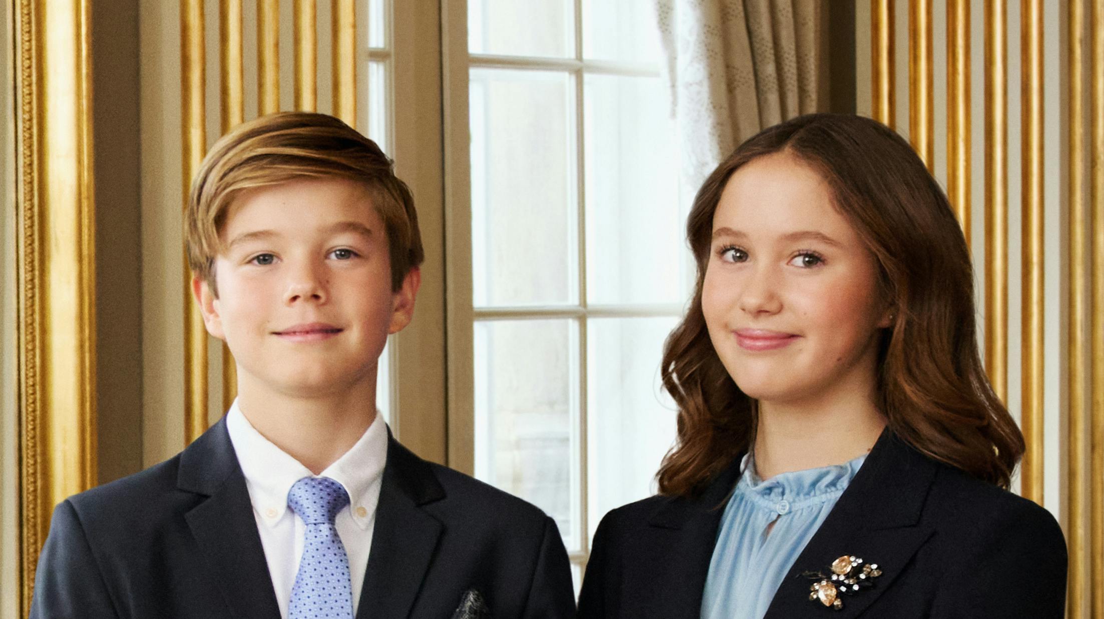 Nu er tvillingerne teenagere.