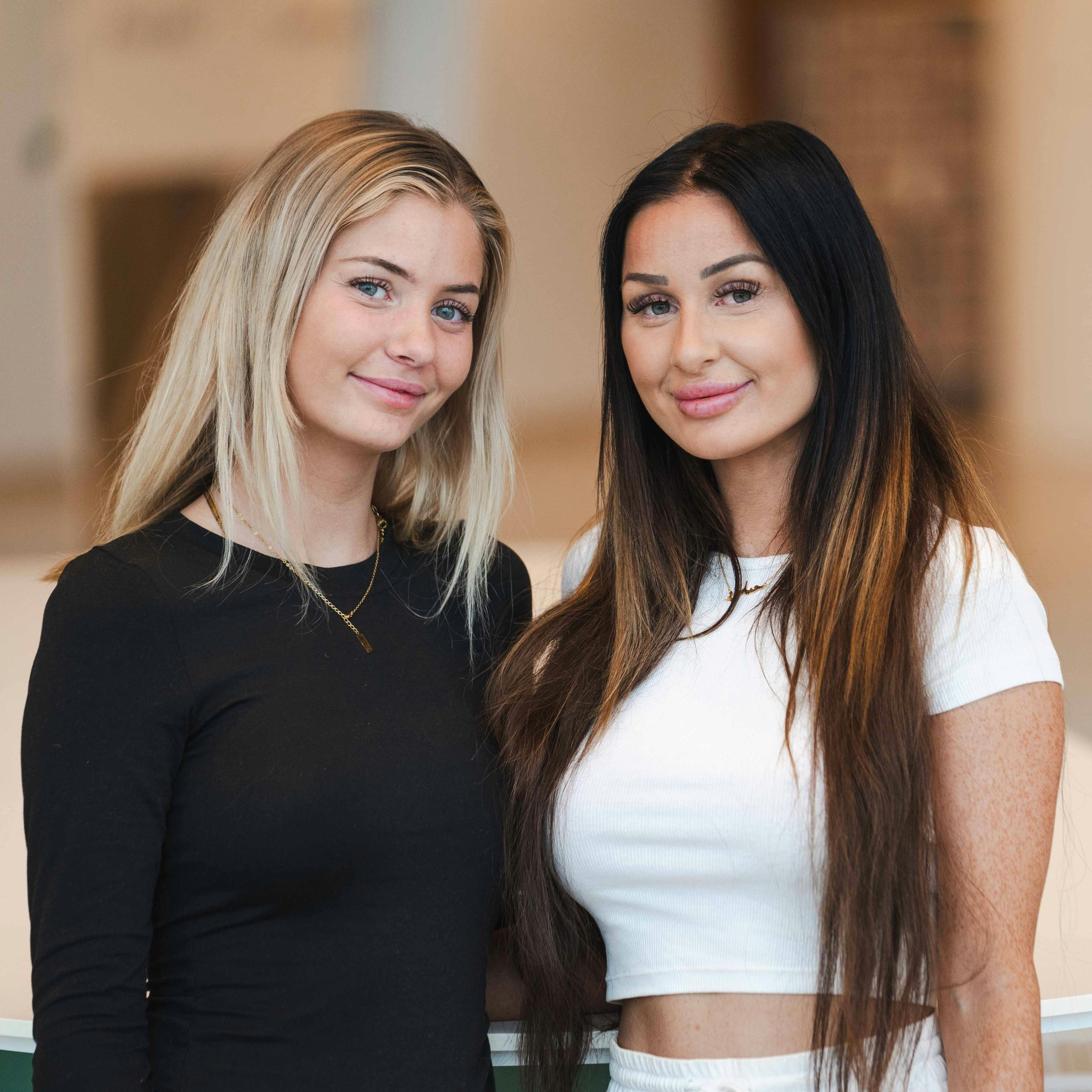 Vivi og Sarah er heldigvis venner i dag.