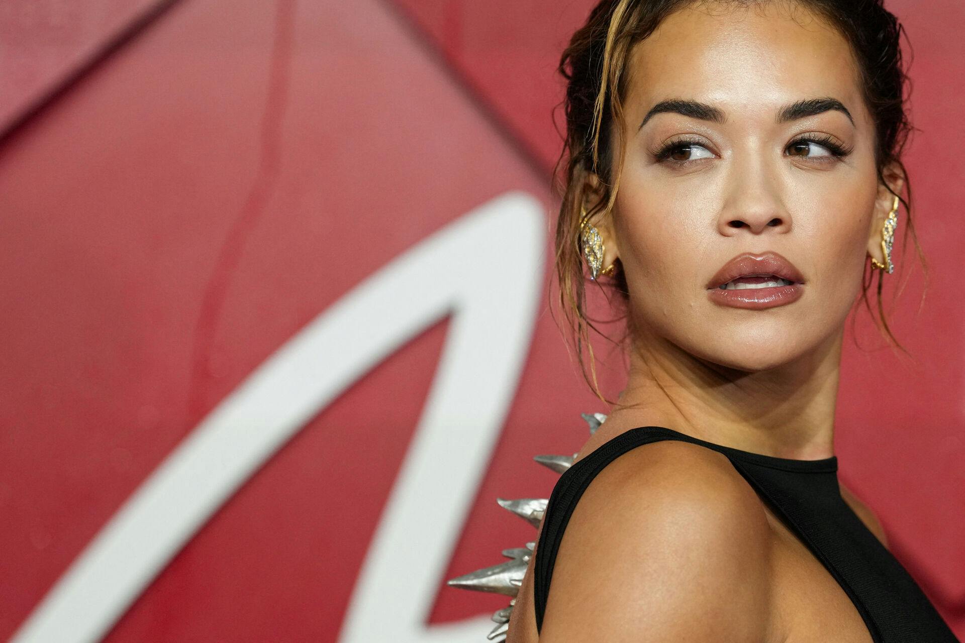 Rita Ora er sjældent blev for at vise kroppen frem.