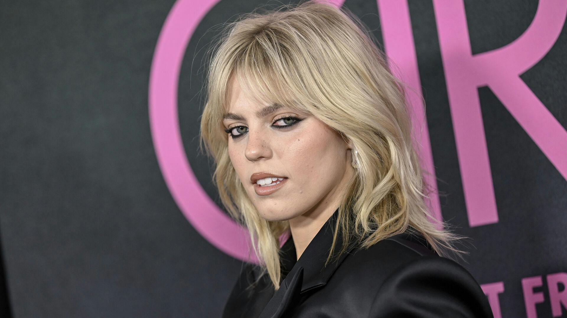 Reneé Rapp til verdenspremieren på "Mean Girls".