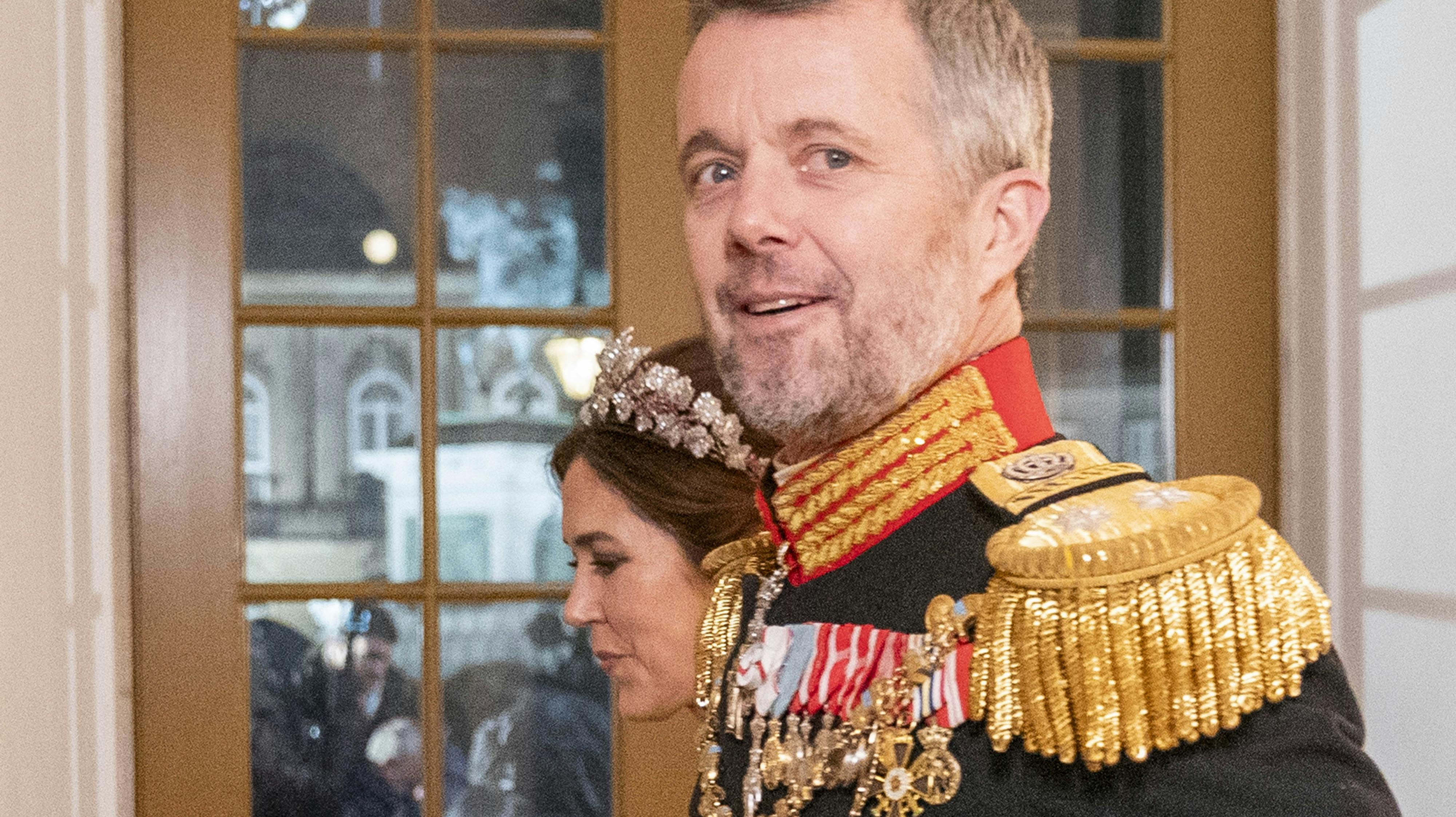 Frederik er konge af Danmark!