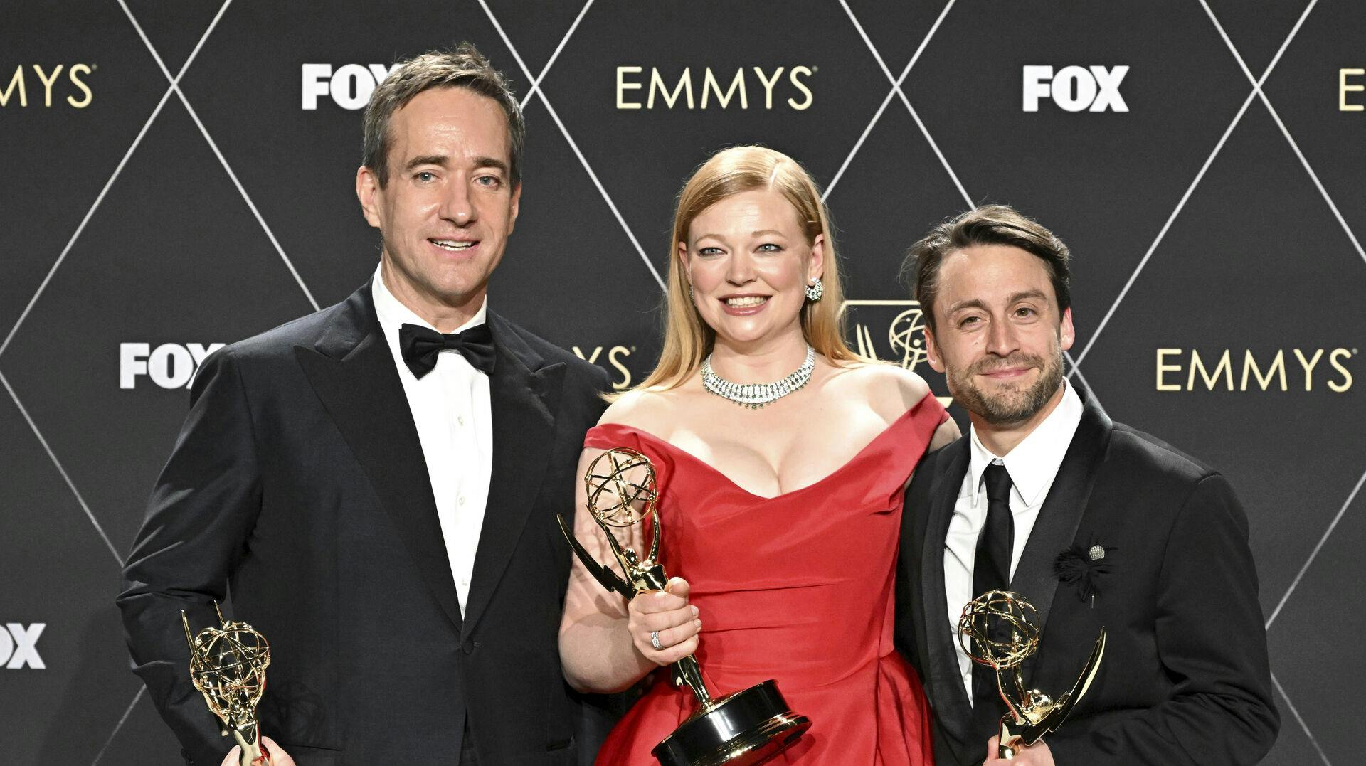 Dramaserien "Succession", der omhandler et mediedynasti og den dysfunktionelle familie bag, vandt den prestigefulde pris for bedste drama.