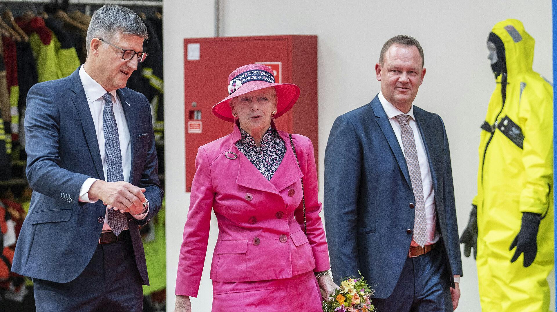 Dronning Margrethe besøgte Viking Life Saving Equipment i august 2021. I den forbindelse mødte hun også direktør Henrik Uhd Christensen, der nu er død.