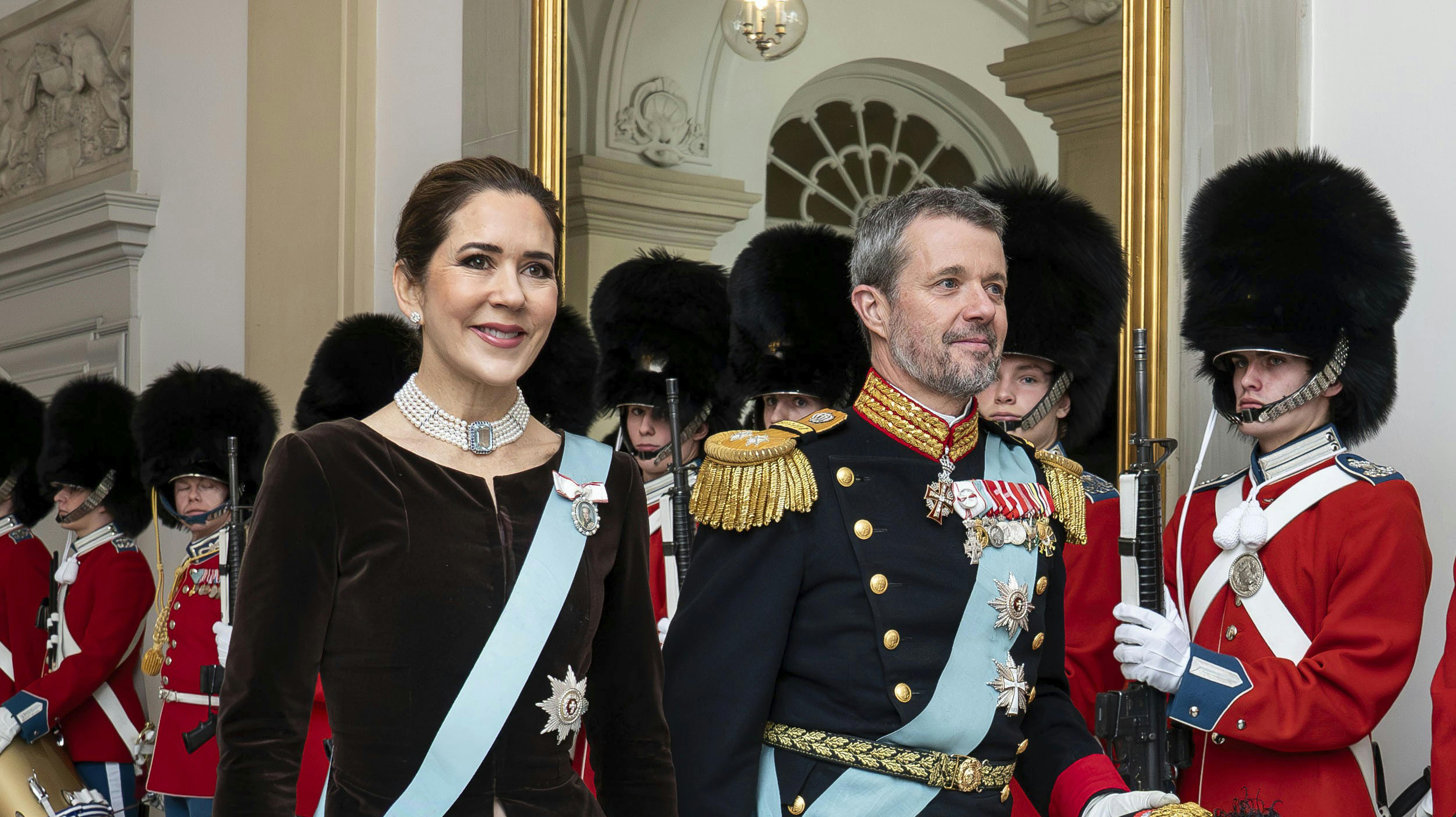Kong Frederik giver nu danskerne indblik i tankerne bag "Forbundne, forpligtet, for Kongeriget Danmark".