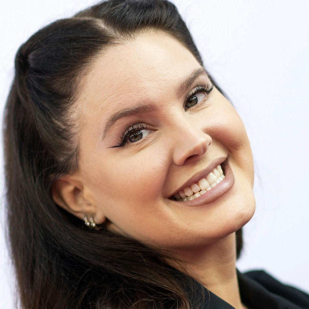 US singer Lana Del Rey arrives at the Variety 2021 Music Hitmakers Brunch presented by Peacock/Girls5Eva at City Market Social, in Los Angeles, California, December 4, 2021.  VALERIE MACON / AFP