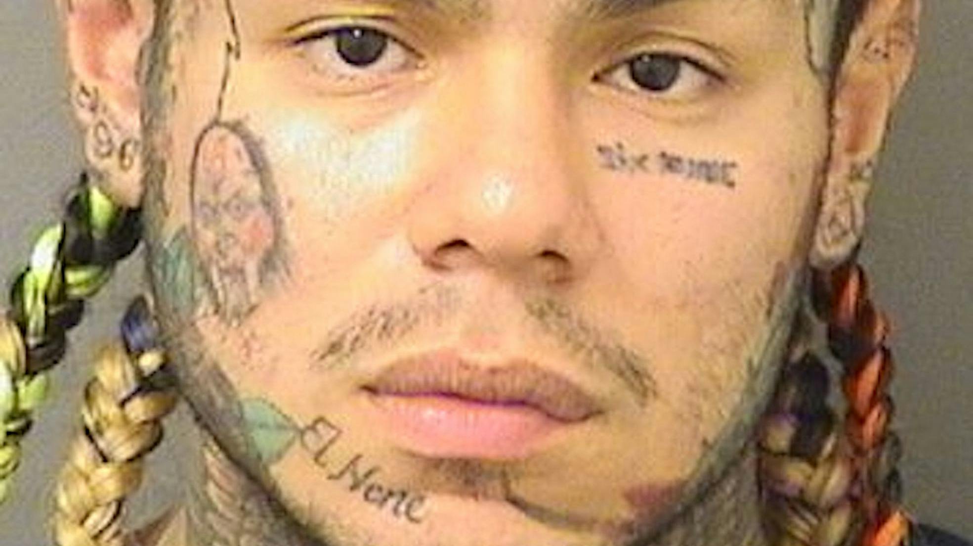 Tekashi 6ix9ine er under grov beskydning fra sin eks.