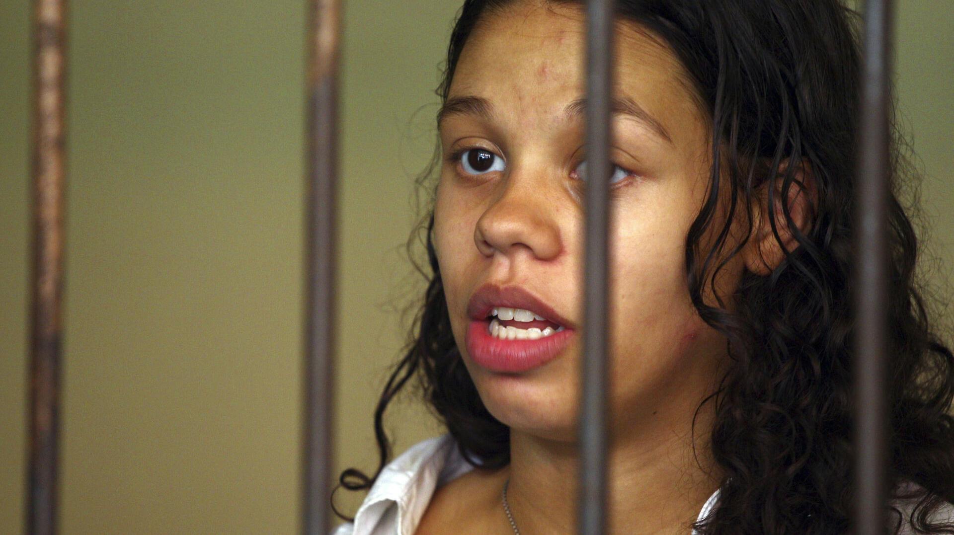 28-årige Heather Mack blev i sidste uge dømt til 26 år bag tremmer for drabet på sin mor. Sammen med sin kæreste slog hun moren ihjel under en luksusferie i 2014.