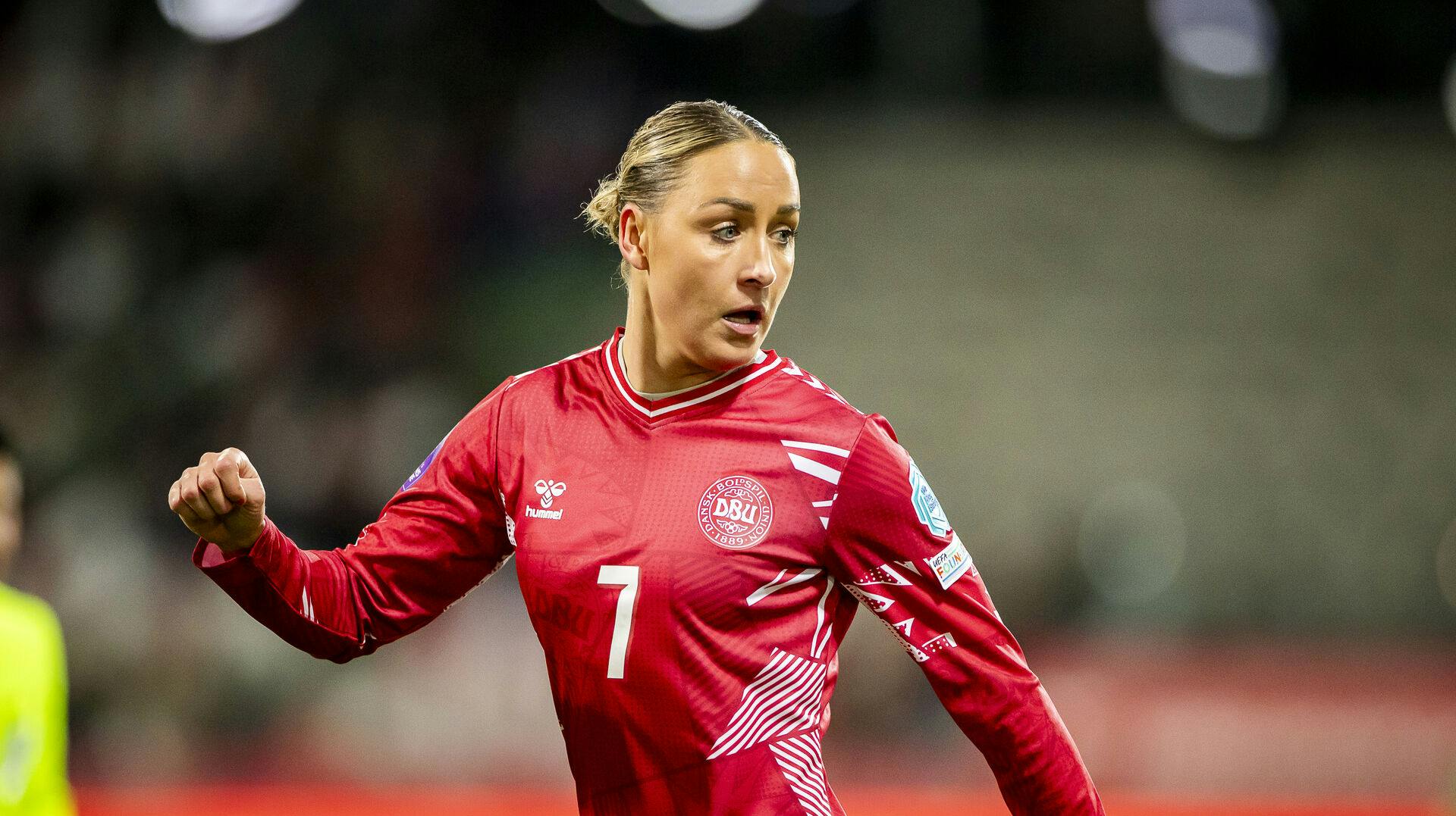 Danmarks Sanne Troelsgaard (7) under Nations League kvindefodboldkampen mellem Danmark og Island på Viborg Stadion tirsdag den 5. december 2023.. (Foto: Johnny Pedersen/Ritzau Scanpix)