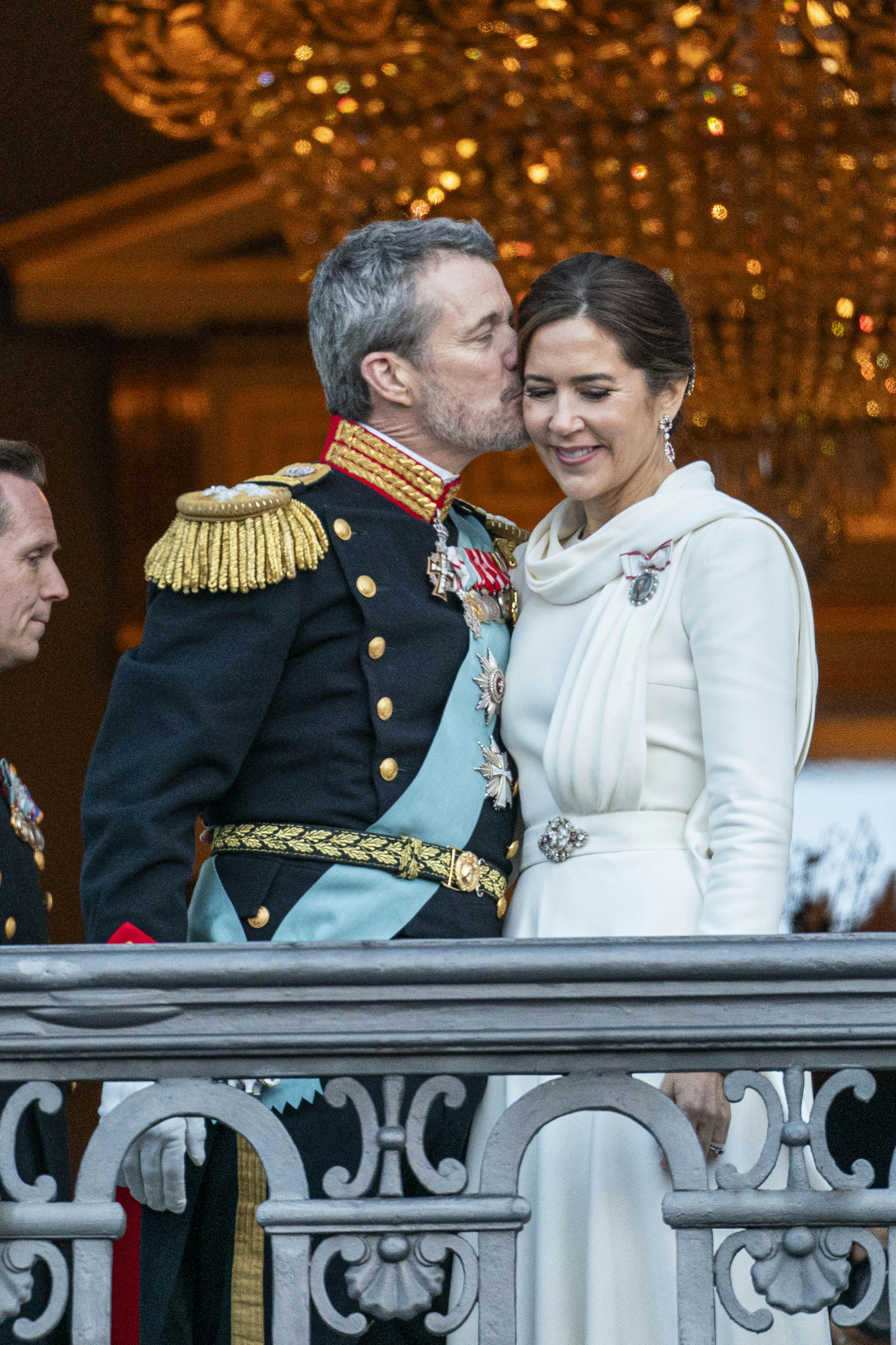 Christiansborg og Amalienborg den 14.1.2024Tronskifte.Dronningen Magrethe har abdiceret. Kronprins Frederik og Kronprinsesse Mary Kong Frederik og Dronning Mary.Dronning Margrethe