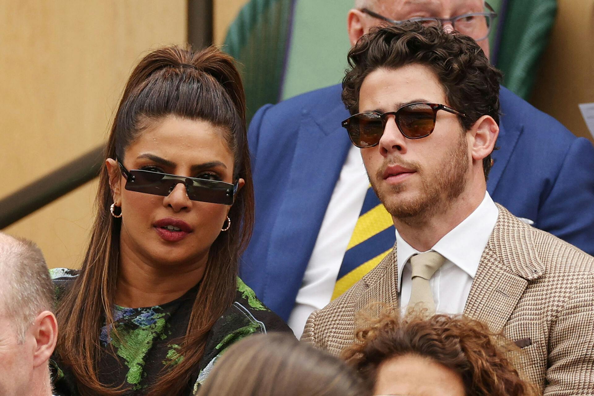 Priyanka Chopra (tv.) er gift med Jonas Brothers-medlemmet Nick Jonas.