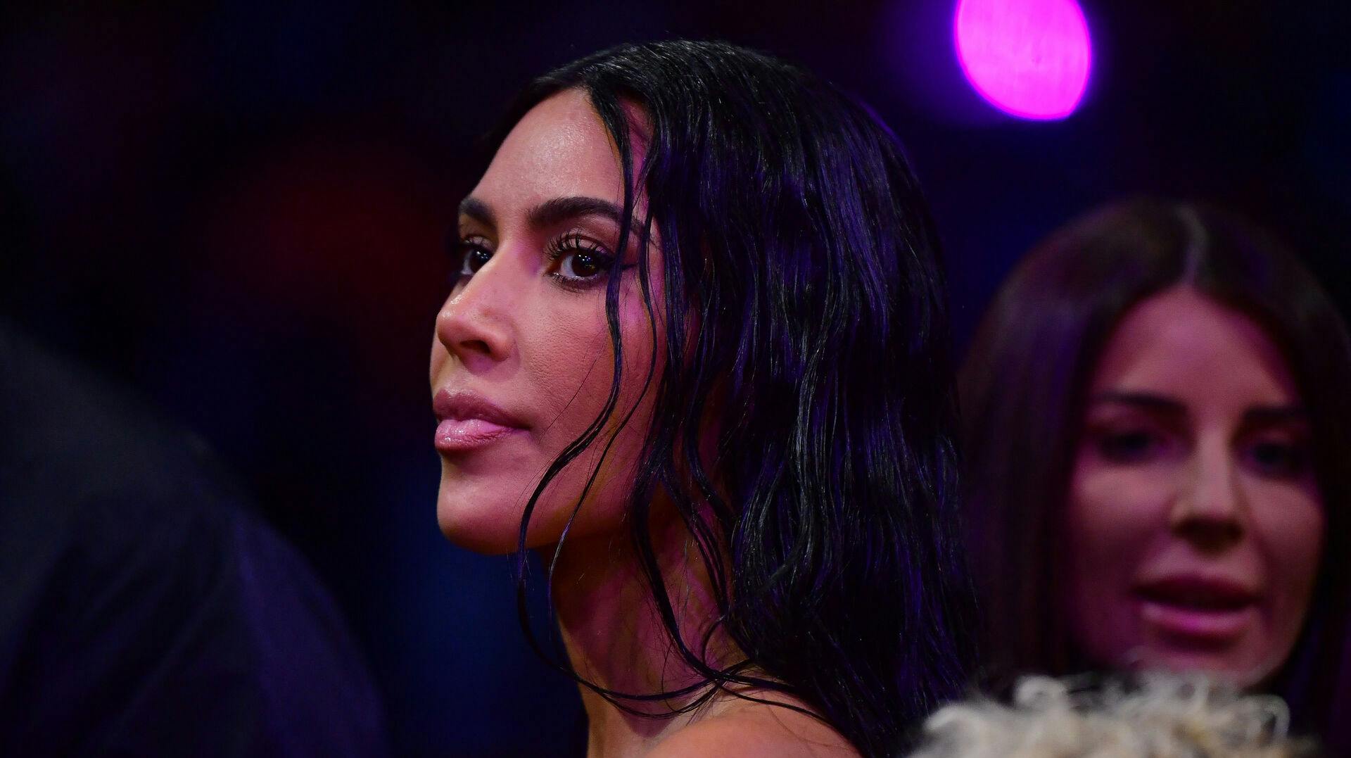 Kim Kardashian er landet i modvind efter ny Balenciaga-kampagne.